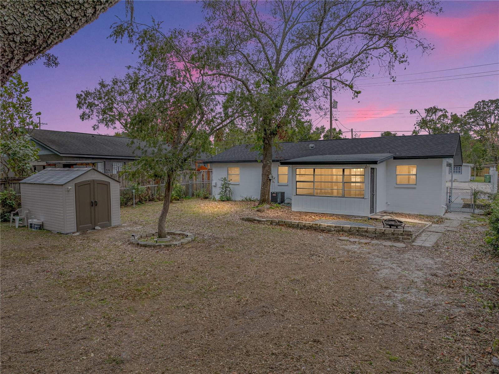 2104 W OKALOOSA AVE, TAMPA, FL, 33604