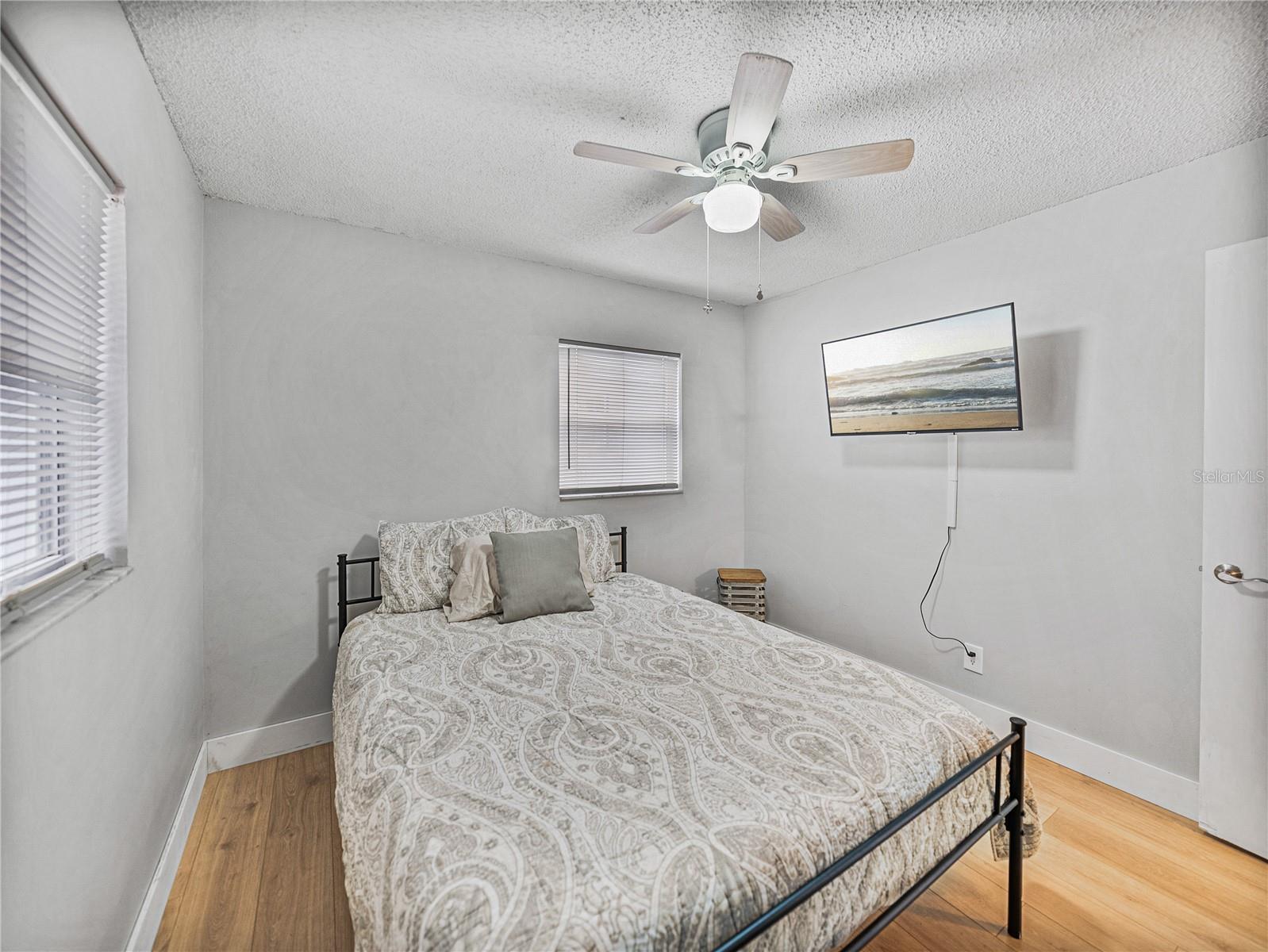 2104 W OKALOOSA AVE, TAMPA, FL, 33604