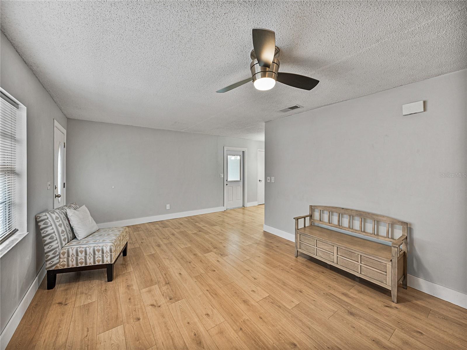 2104 W OKALOOSA AVE, TAMPA, FL, 33604