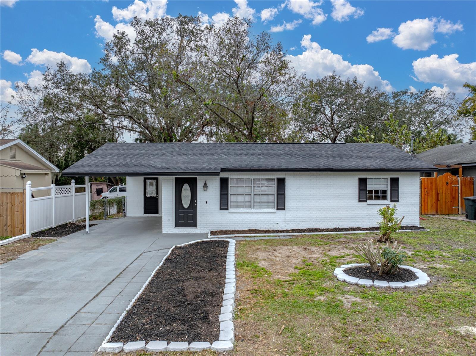 2104 W OKALOOSA AVE, TAMPA, FL, 33604