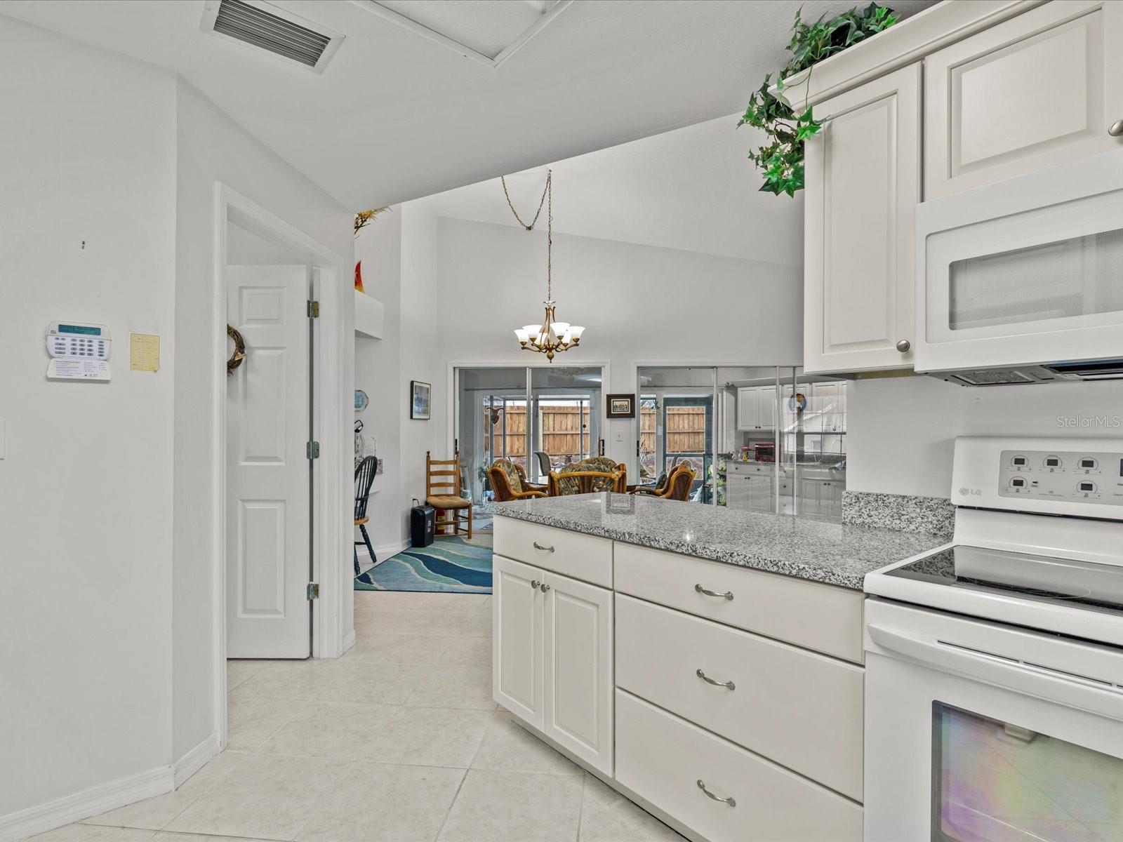 4994 KLOSTERMAN OAKS BLVD, PALM HARBOR, FL, 34683