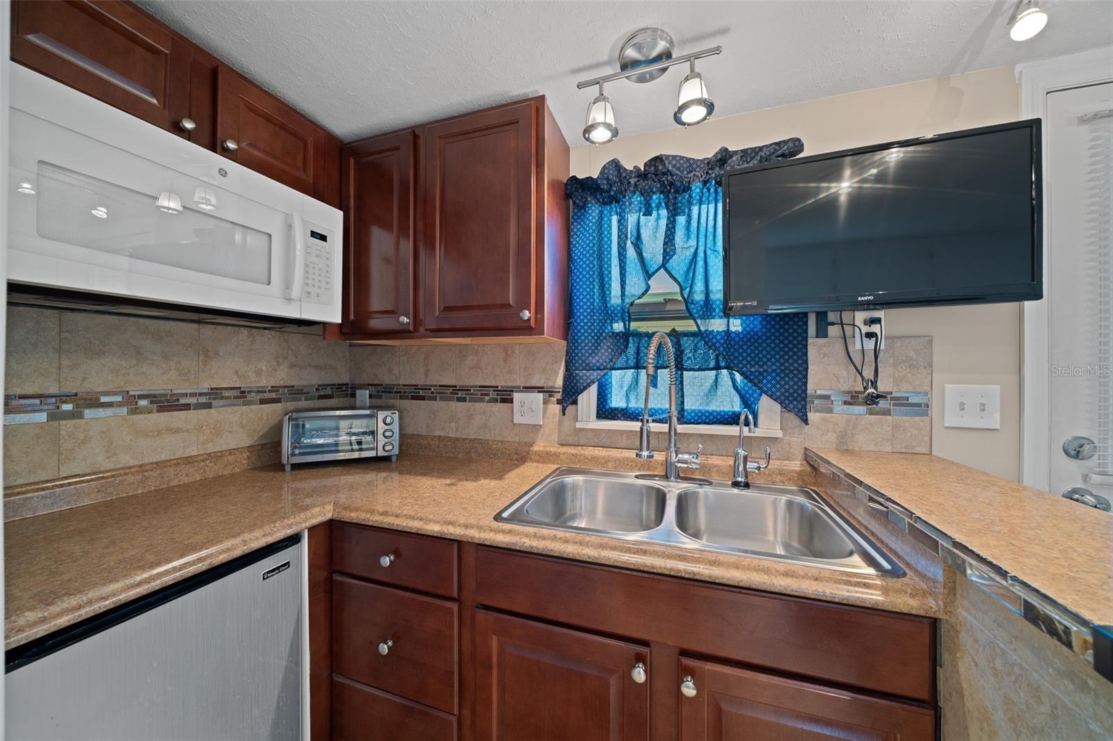 1706 PEBBLE BEACH LN, LADY LAKE, FL, 32159