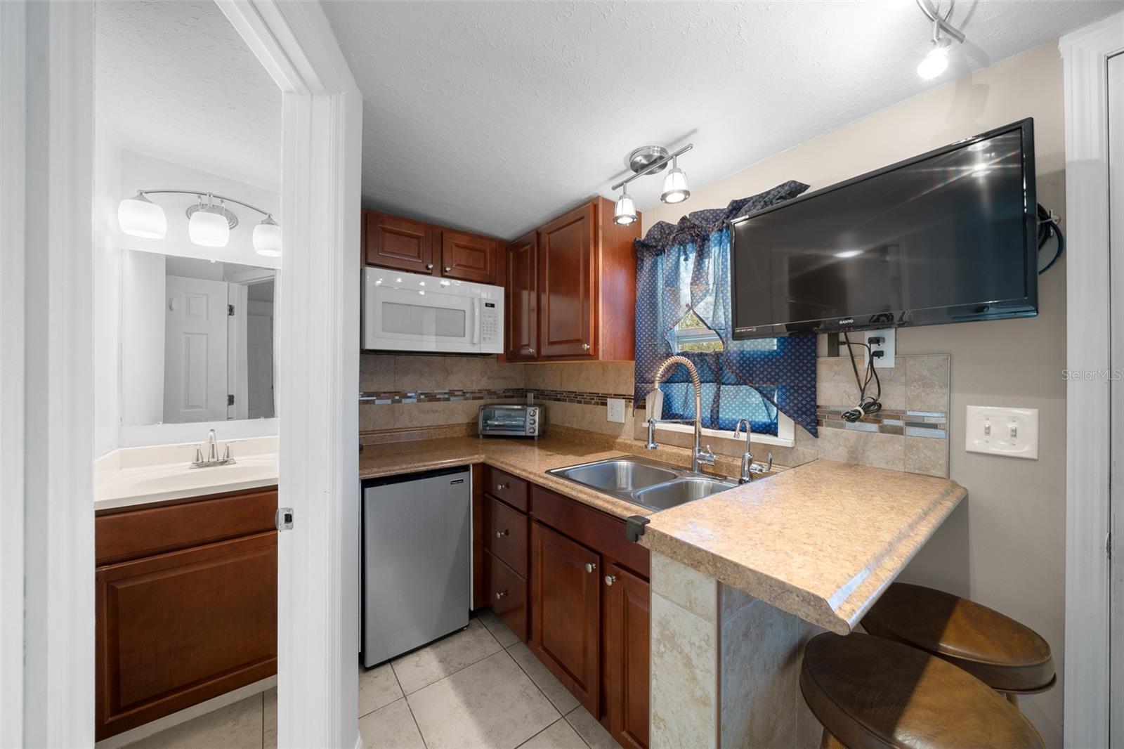 1706 PEBBLE BEACH LN, LADY LAKE, FL, 32159
