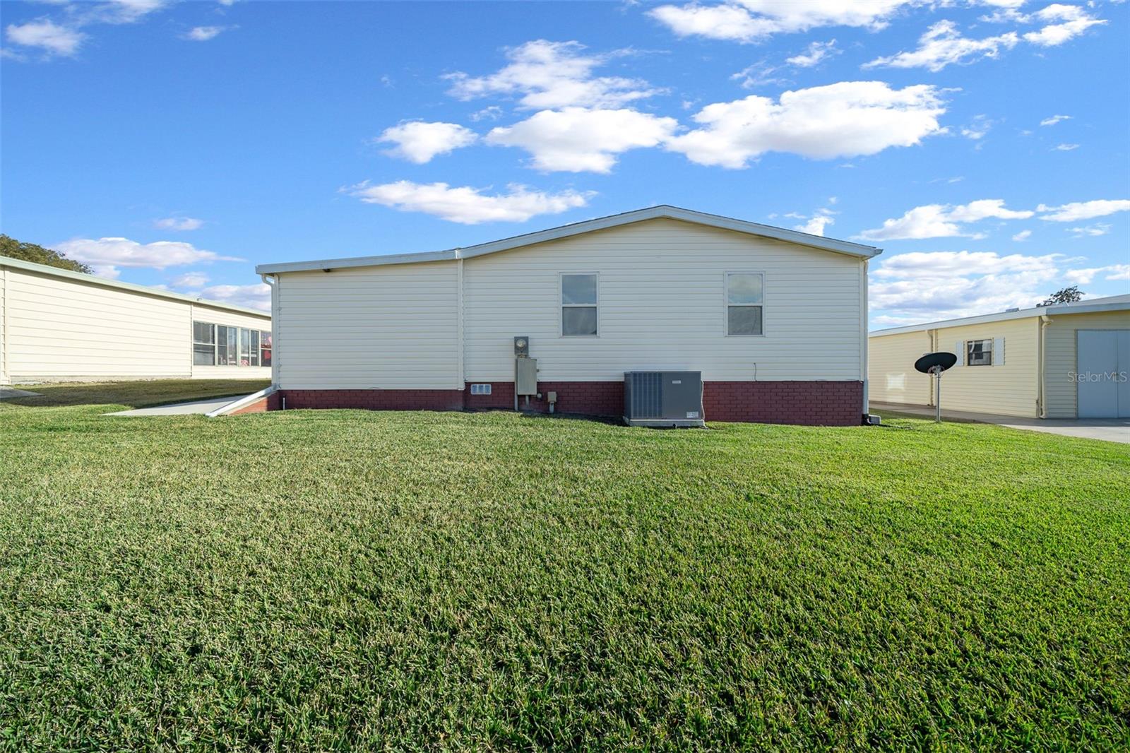 1706 PEBBLE BEACH LN, LADY LAKE, FL, 32159