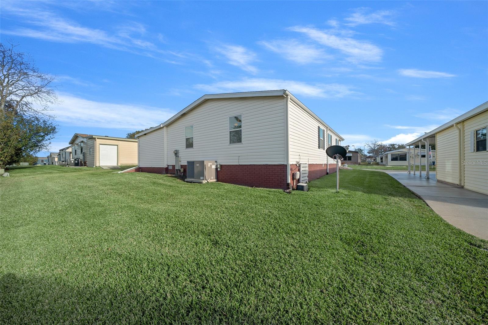 1706 PEBBLE BEACH LN, LADY LAKE, FL, 32159