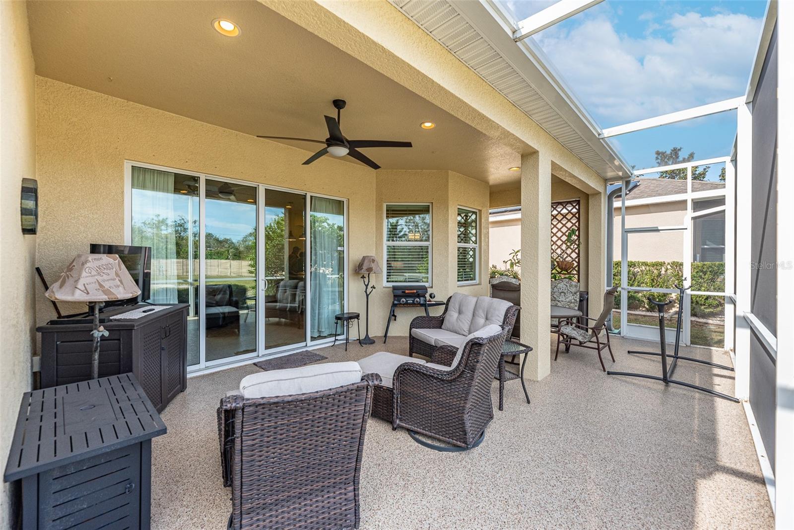 1649 EMERALD DUNES DR, SUN CITY CENTER, FL, 33573