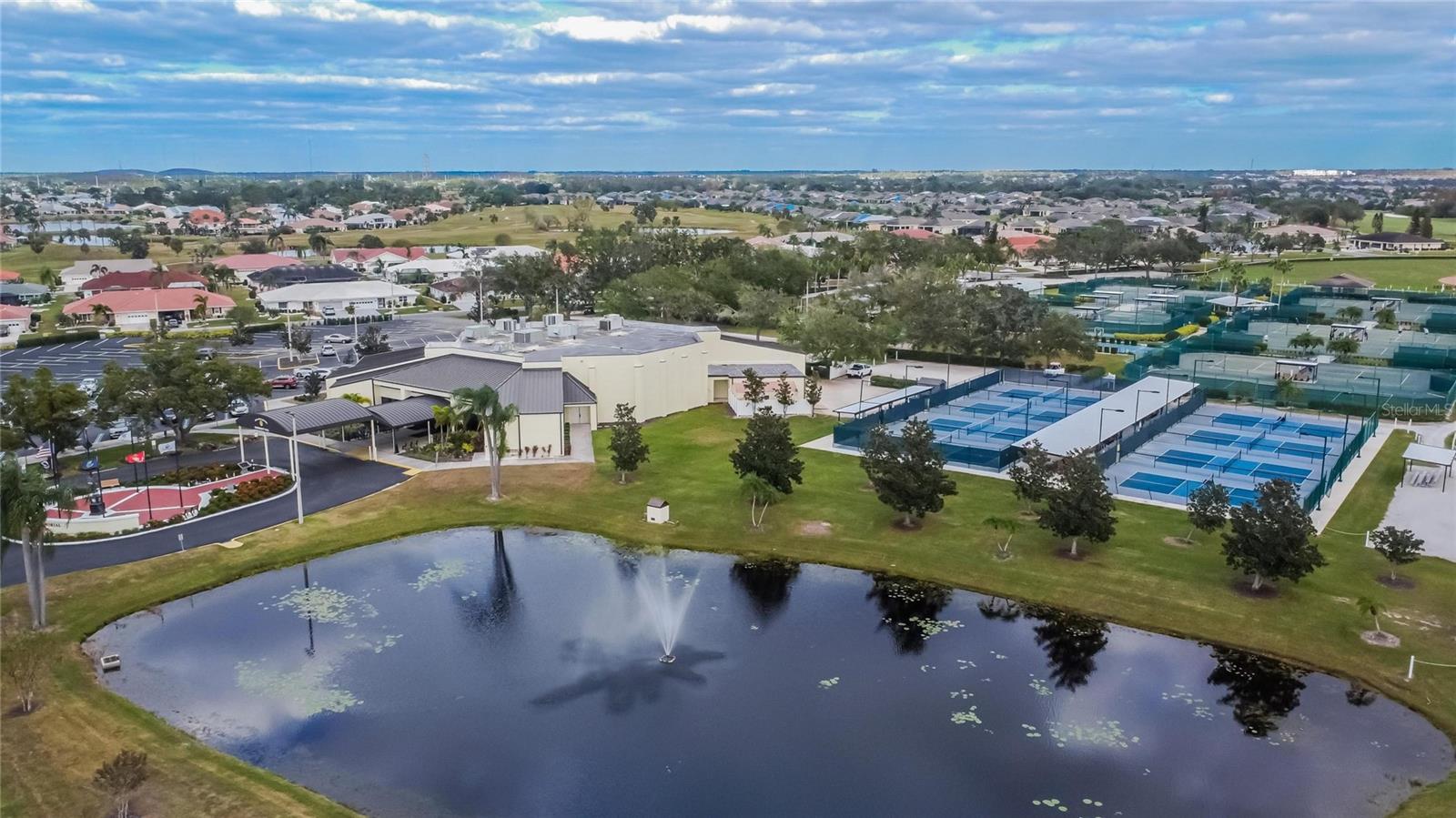 1649 EMERALD DUNES DR, SUN CITY CENTER, FL, 33573