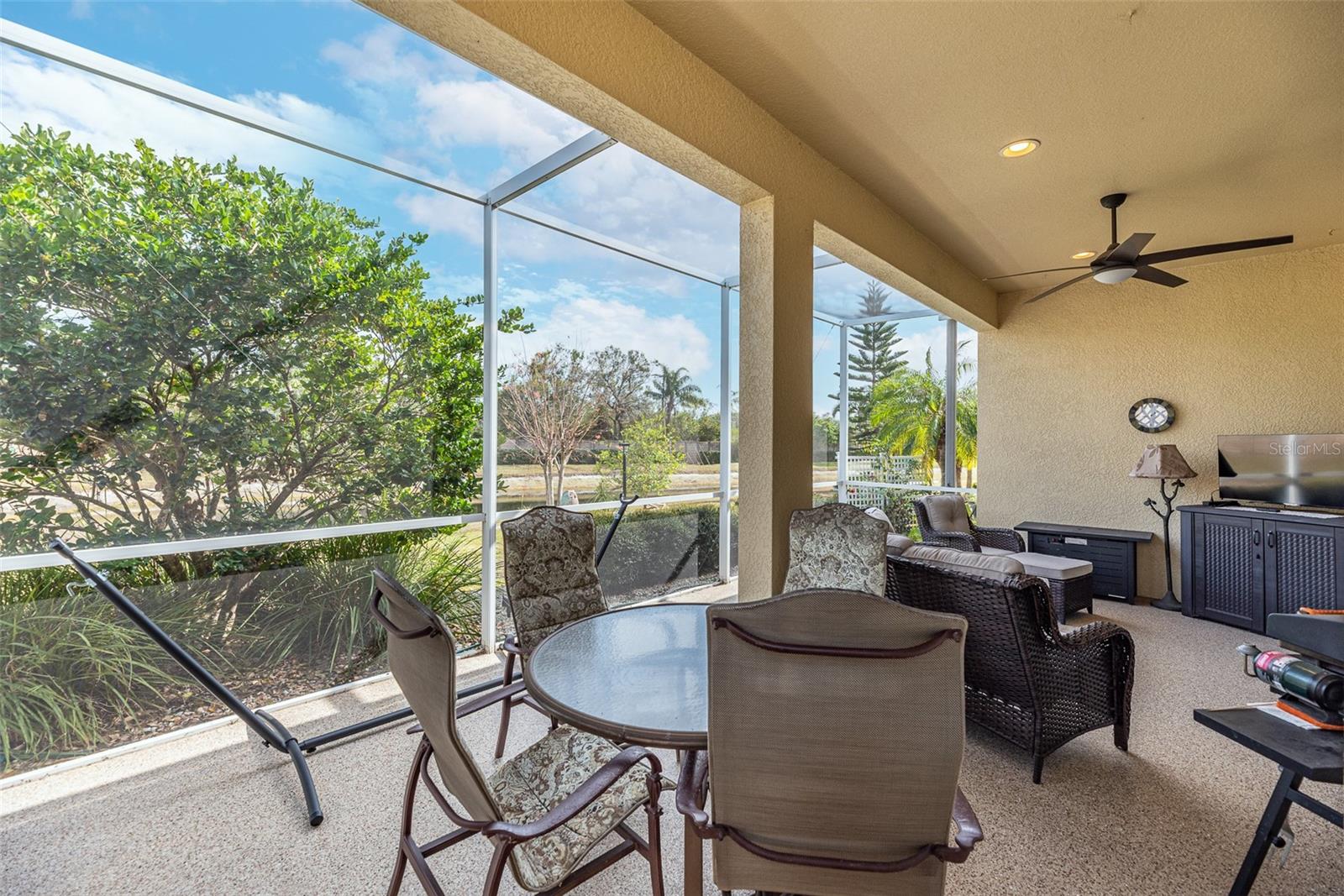 1649 EMERALD DUNES DR, SUN CITY CENTER, FL, 33573