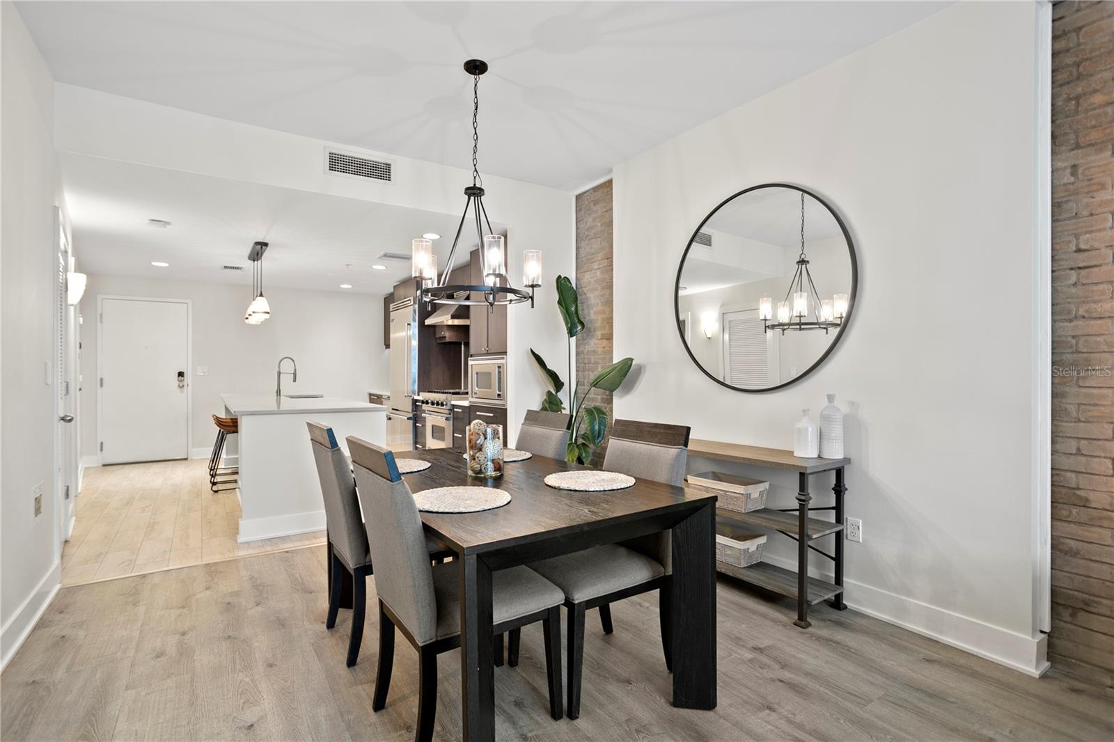 1120 E KENNEDY BLVD #413, TAMPA, FL, 33602