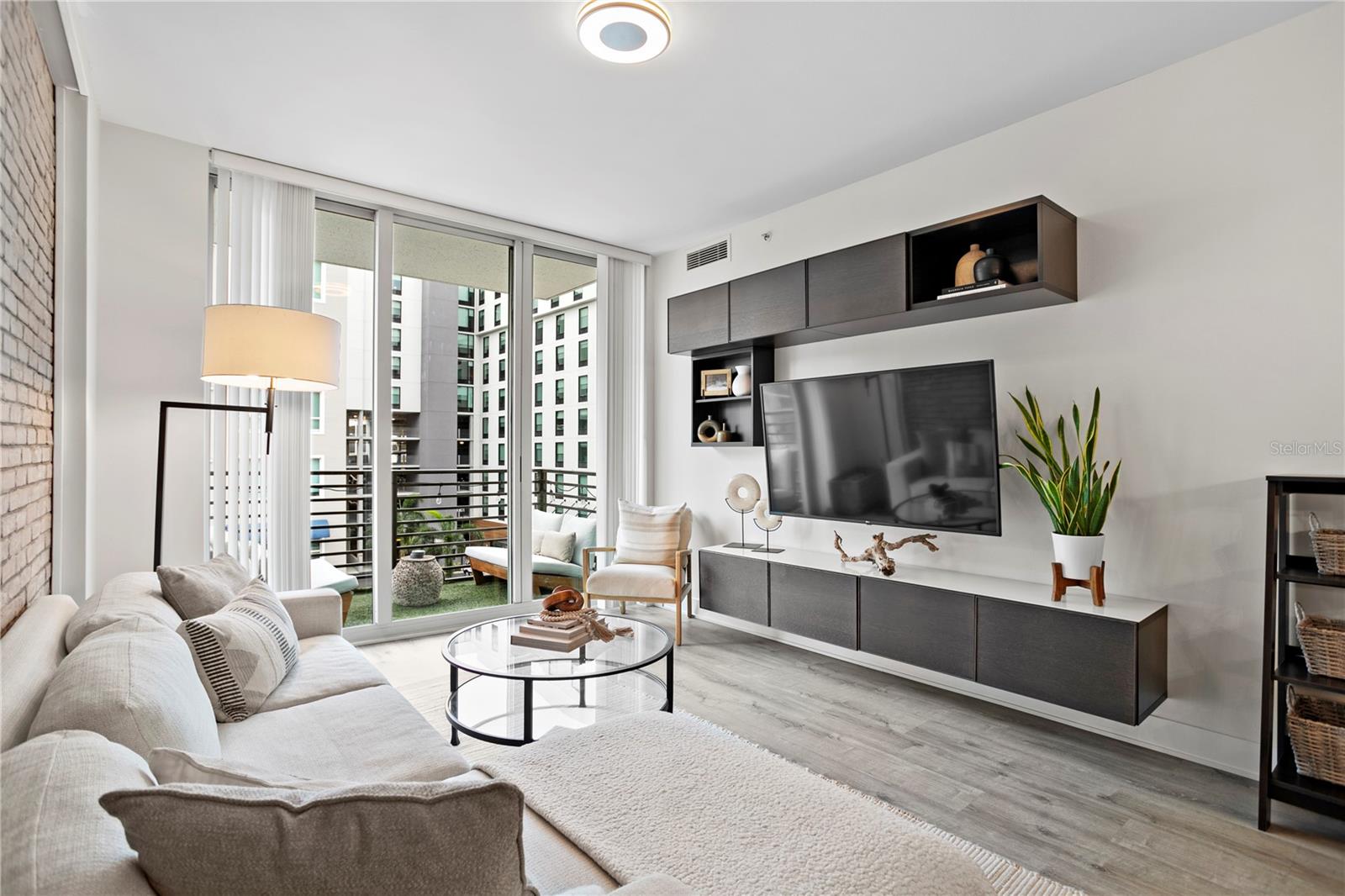 1120 E KENNEDY BLVD #413, TAMPA, FL, 33602