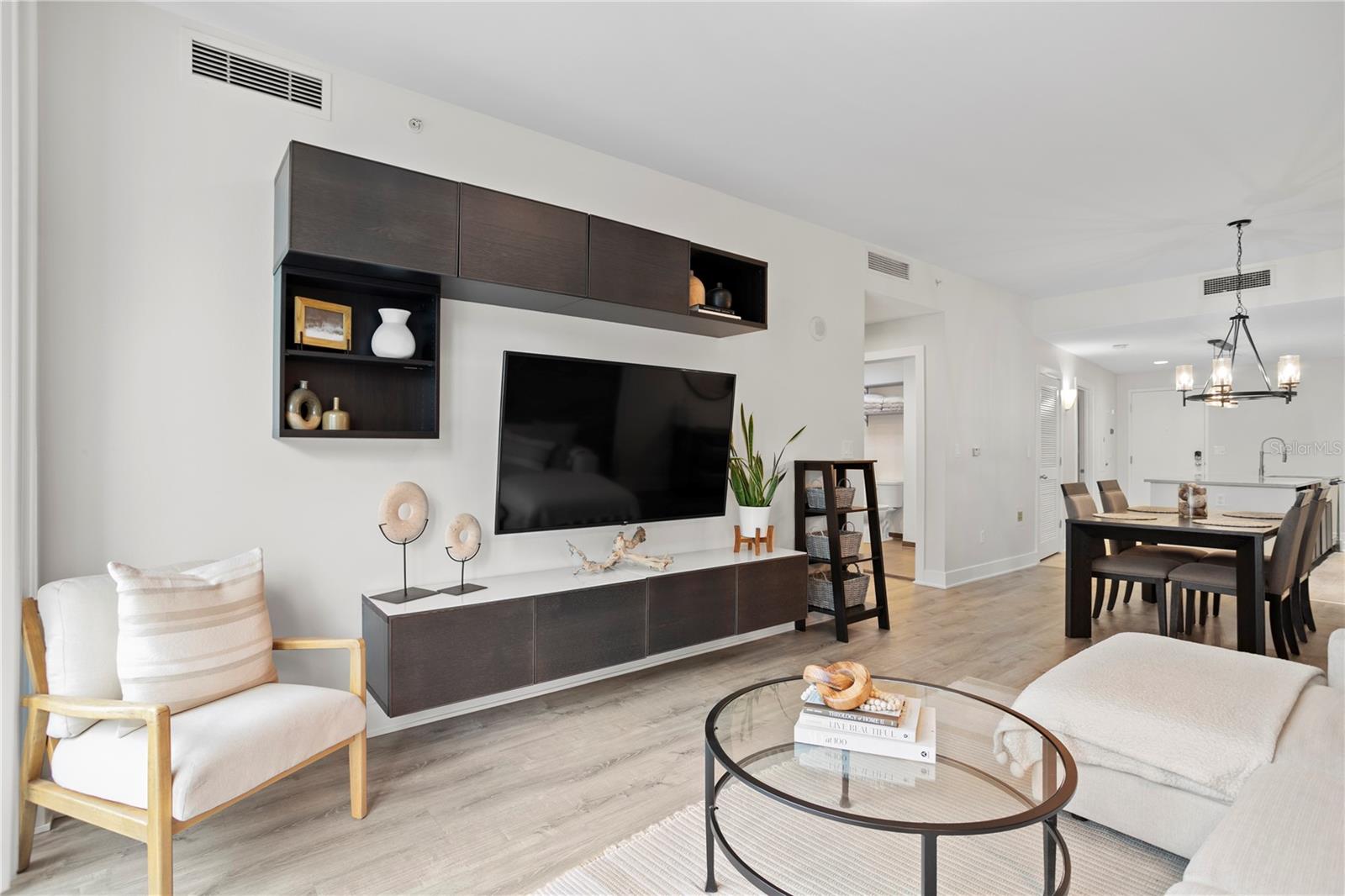 1120 E KENNEDY BLVD #413, TAMPA, FL, 33602