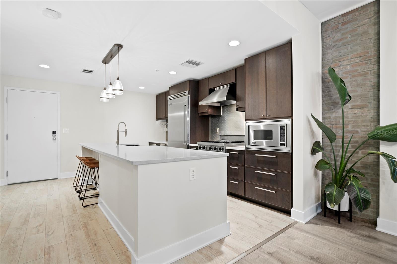 1120 E KENNEDY BLVD #413, TAMPA, FL, 33602