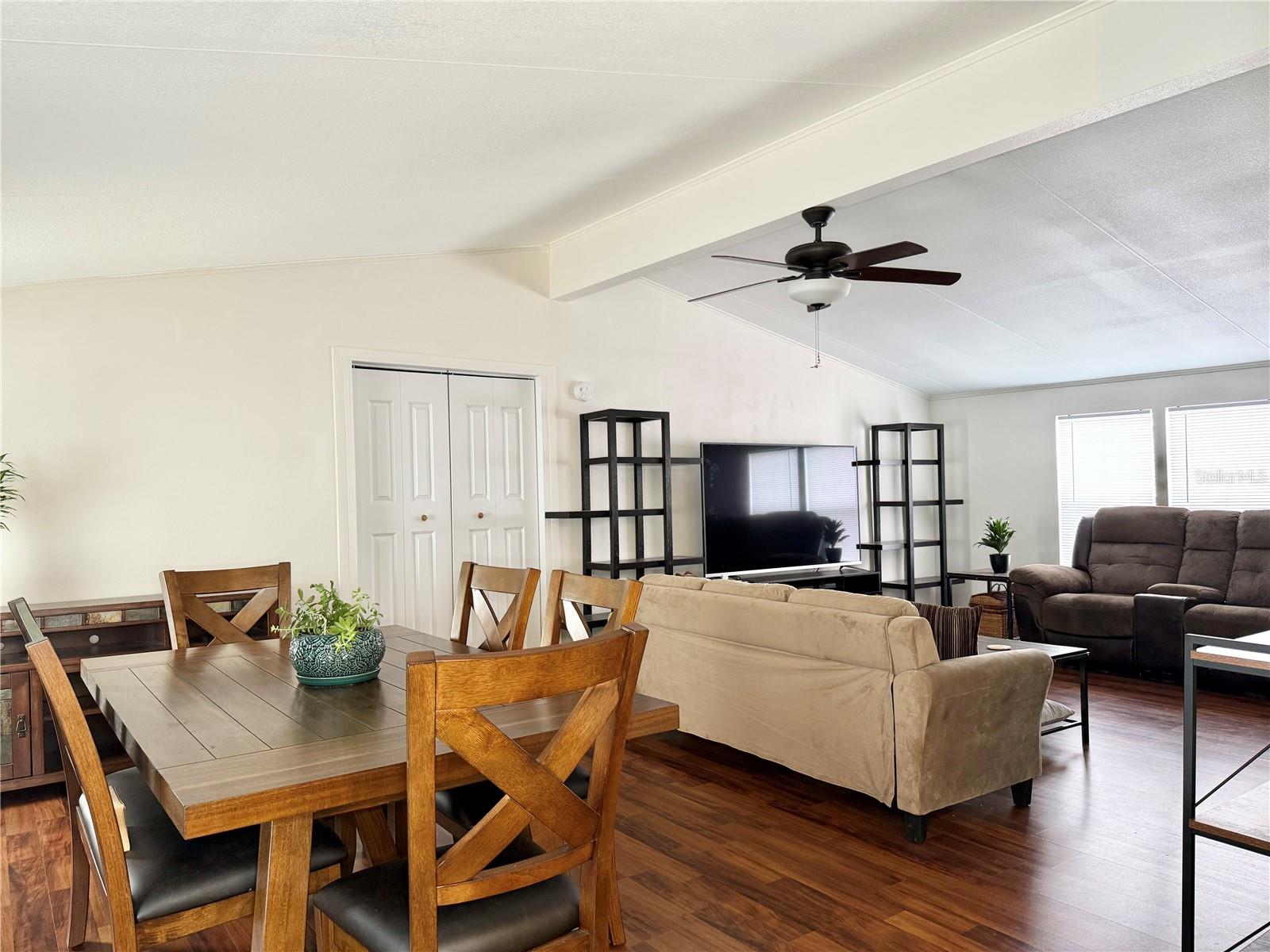 10538 BAY HILLS CIR, THONOTOSASSA, FL, 33592