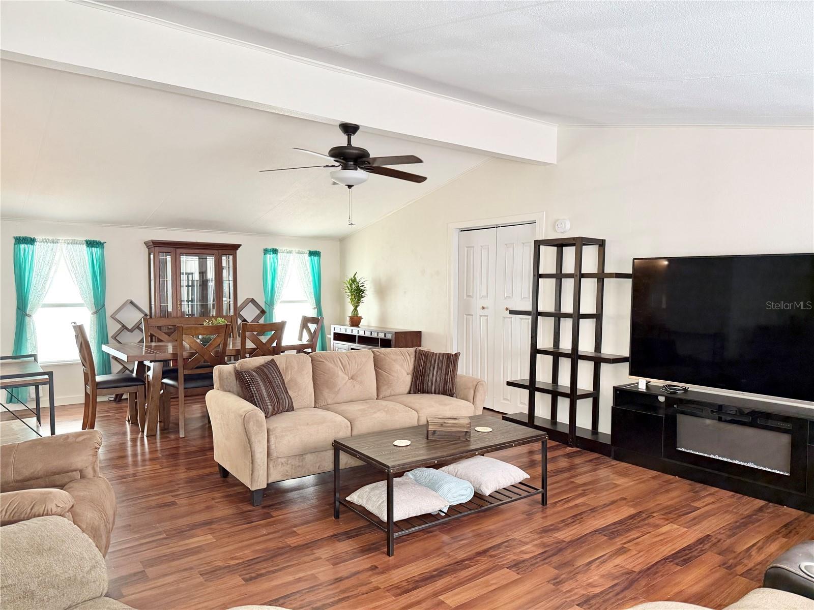 10538 BAY HILLS CIR, THONOTOSASSA, FL, 33592