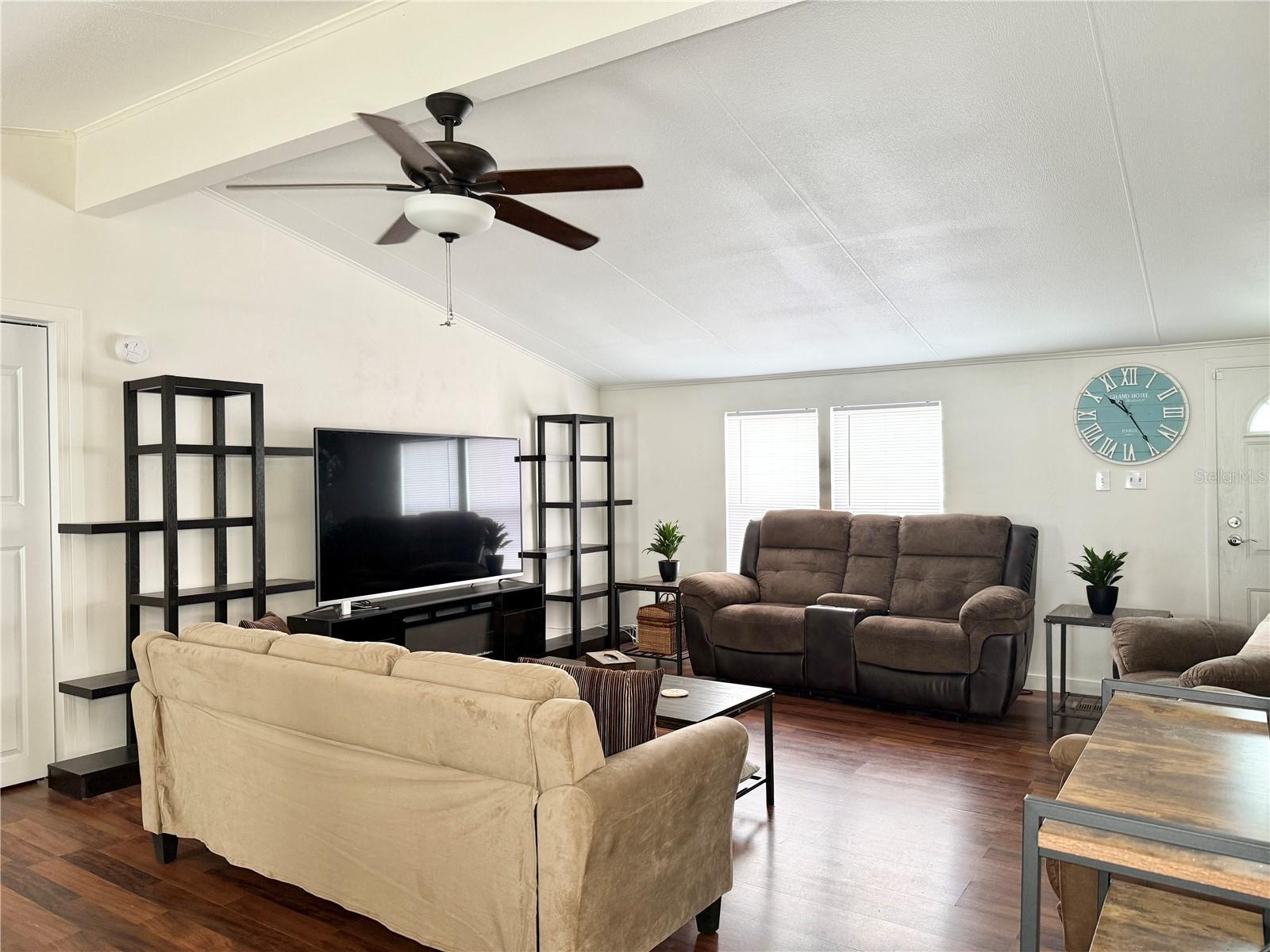 10538 BAY HILLS CIR, THONOTOSASSA, FL, 33592