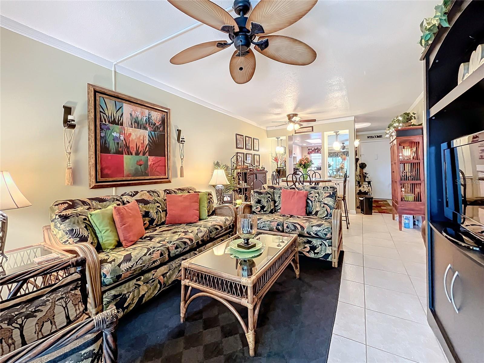 2750 E BAY DR #3B, LARGO, FL, 33771