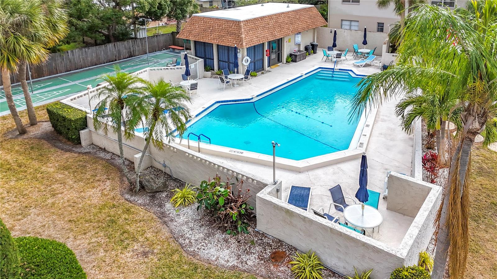 2750 E BAY DR #3B, LARGO, FL, 33771