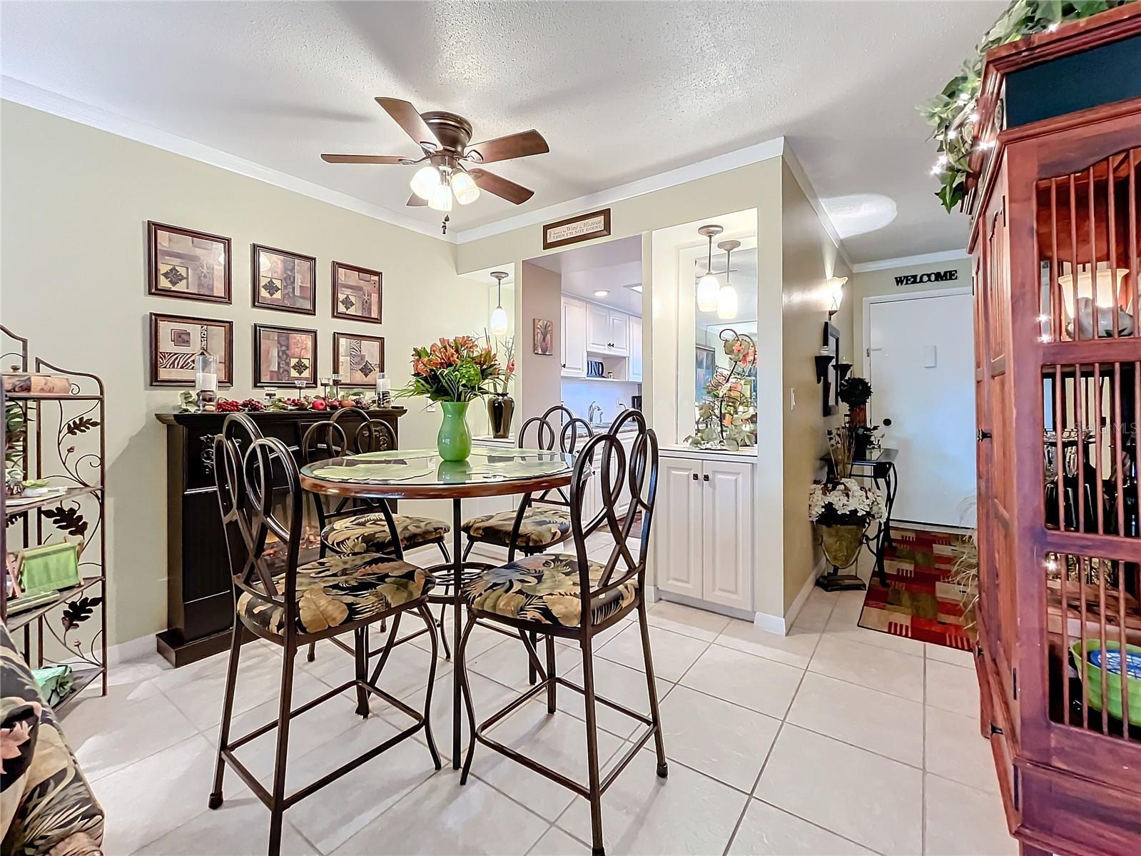 2750 E BAY DR #3B, LARGO, FL, 33771