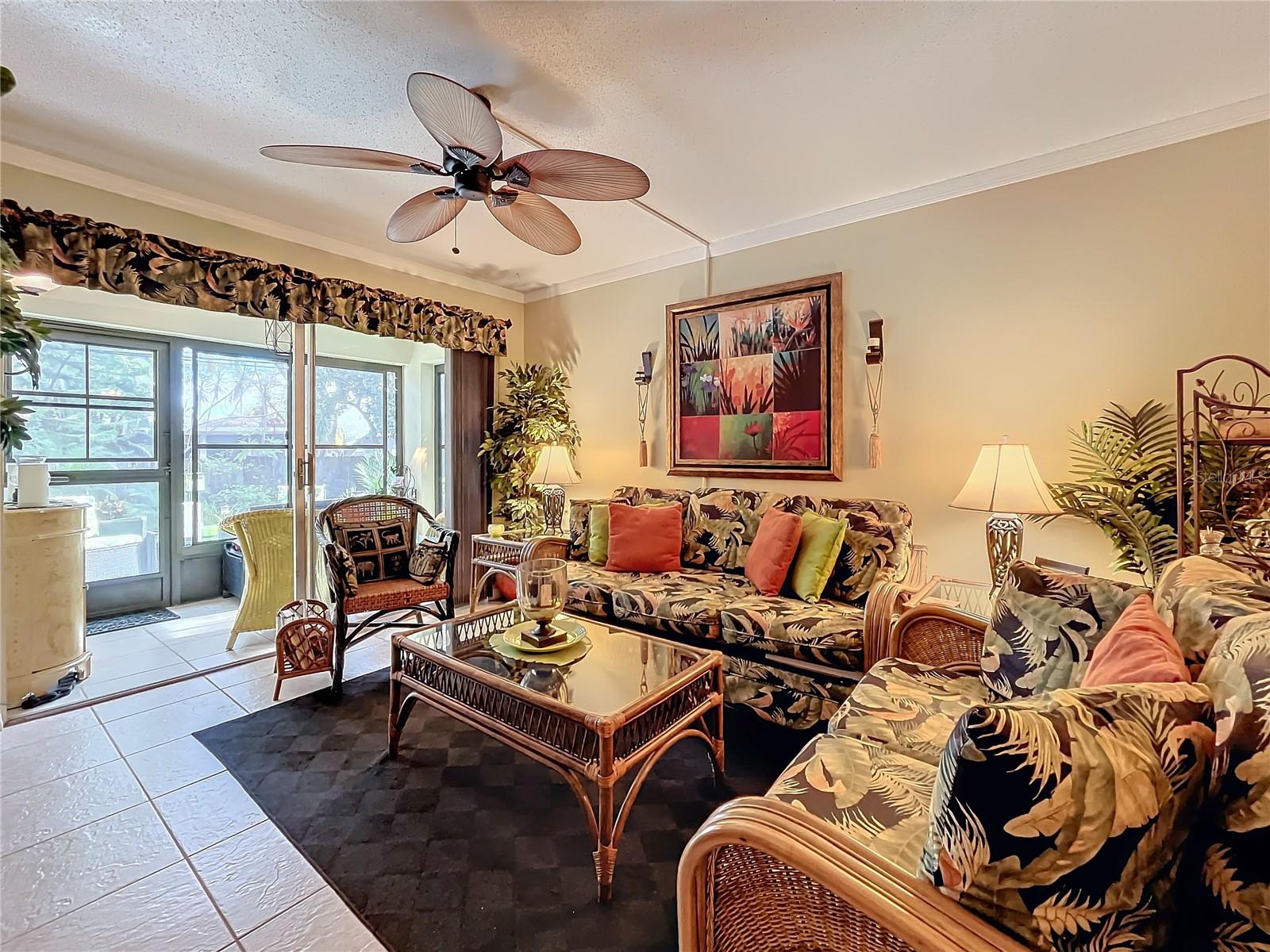 2750 E BAY DR #3B, LARGO, FL, 33771