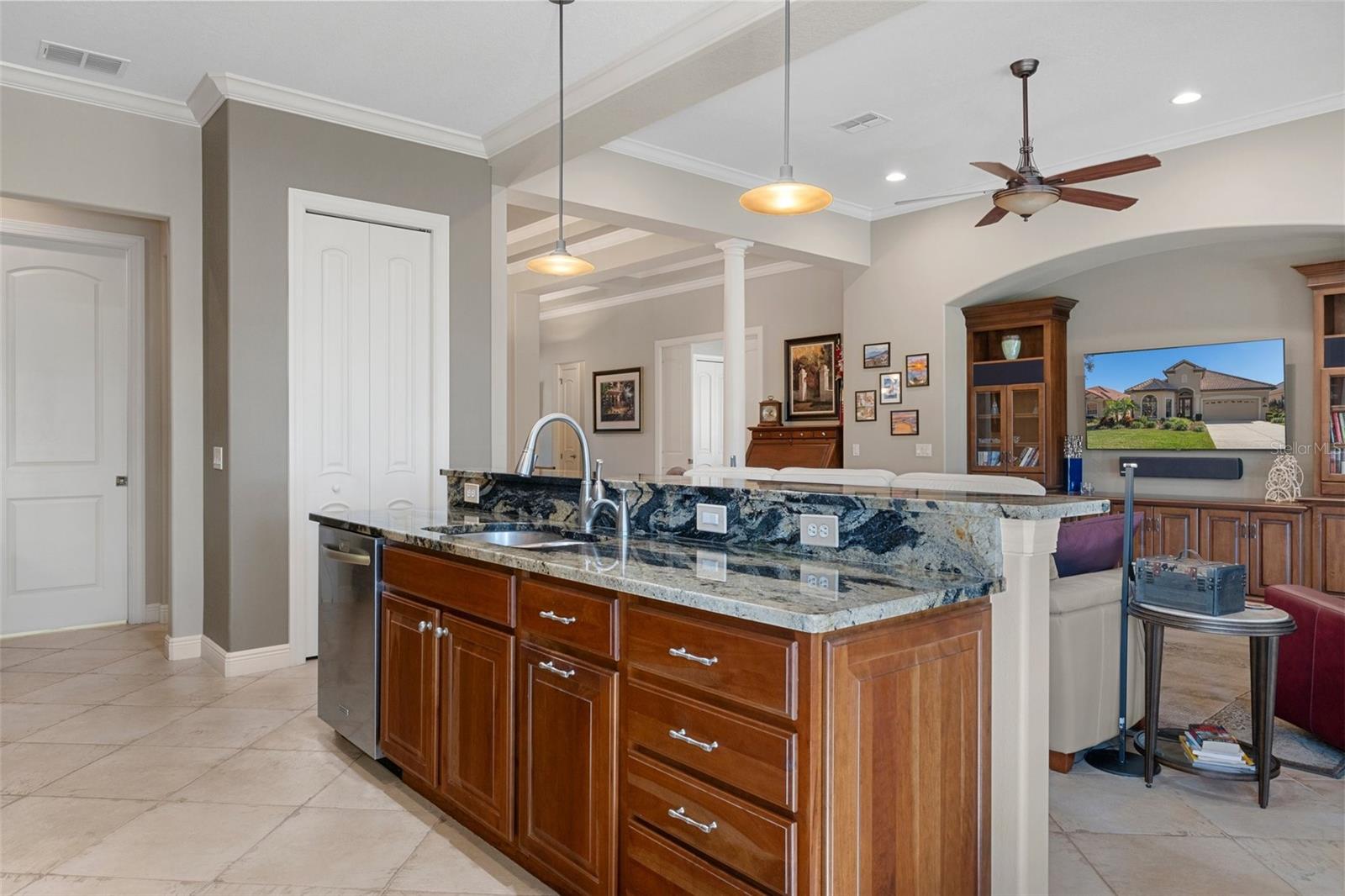 2045 N LAKECREST LOOP, HERNANDO, FL, 34442