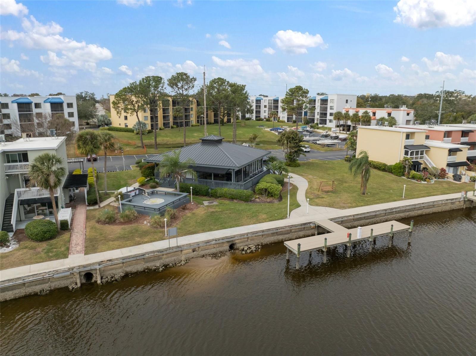 2424 W TAMPA BAY BLVD #L102, TAMPA, FL, 33607