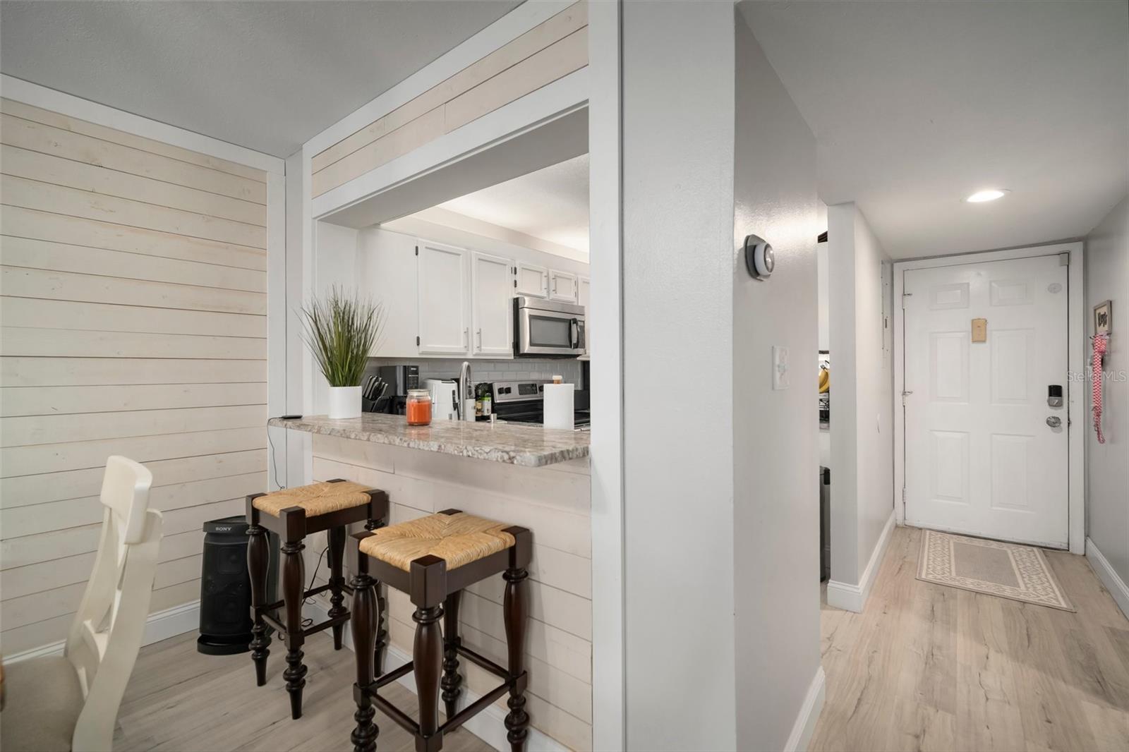 2424 W TAMPA BAY BLVD #L102, TAMPA, FL, 33607