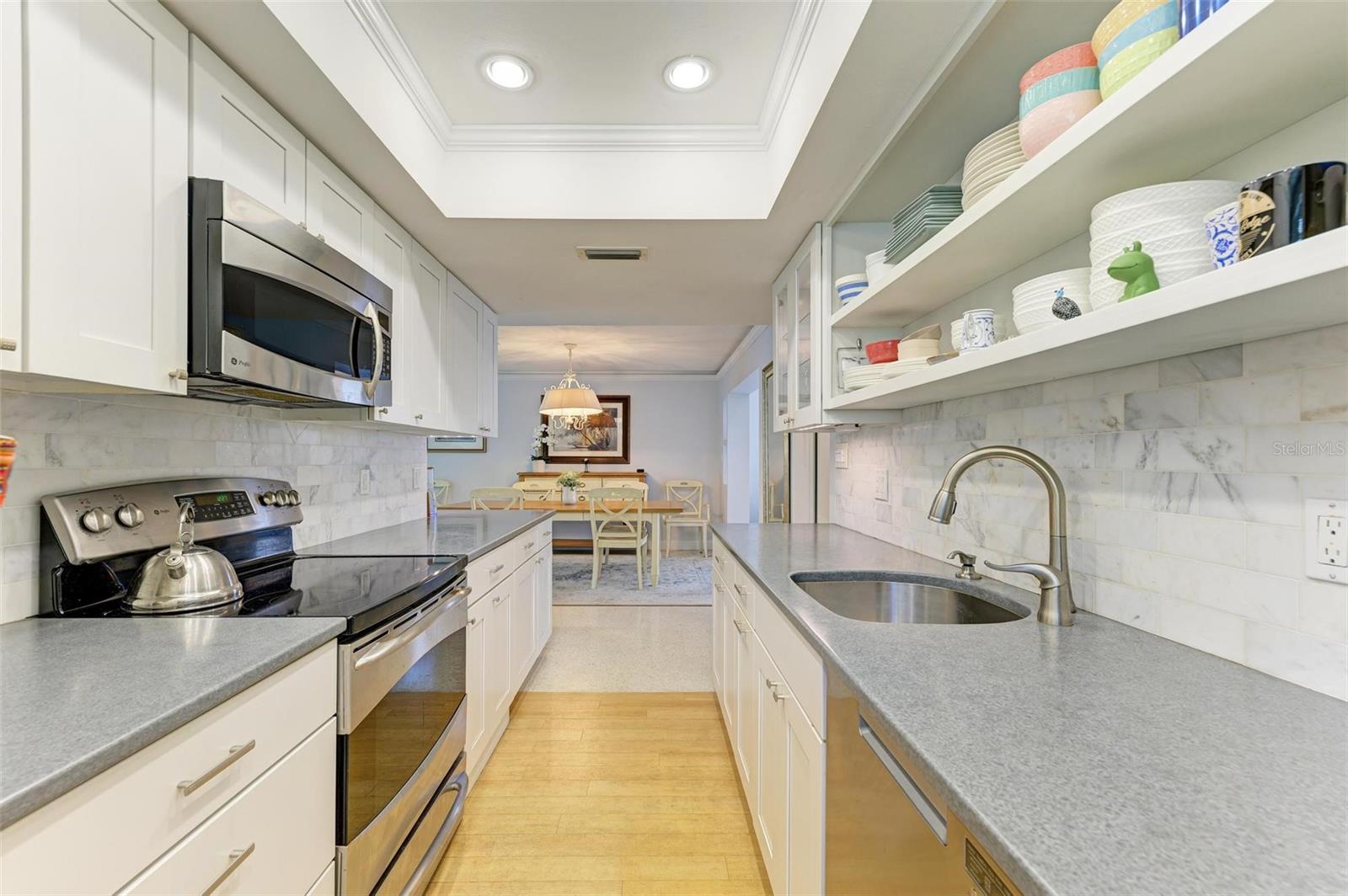 6005 MIDNIGHT PASS RD #N8, SARASOTA, FL, 34242