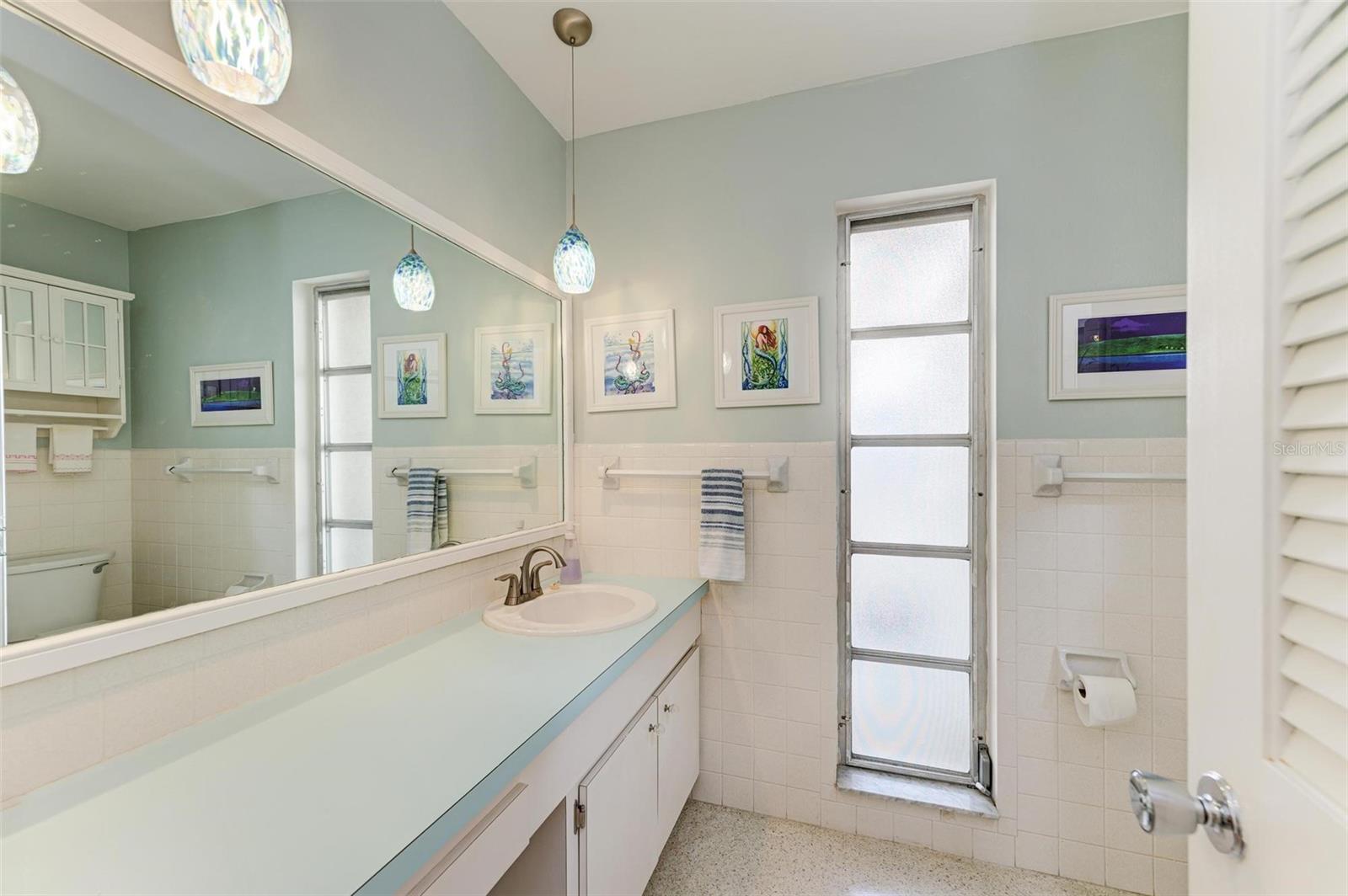 6005 MIDNIGHT PASS RD #N8, SARASOTA, FL, 34242