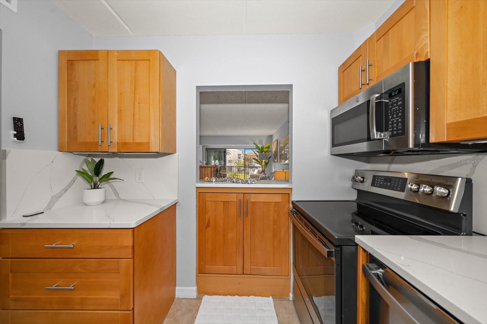 845 S GULFVIEW BLVD #208, CLEARWATER BEACH, FL, 33767