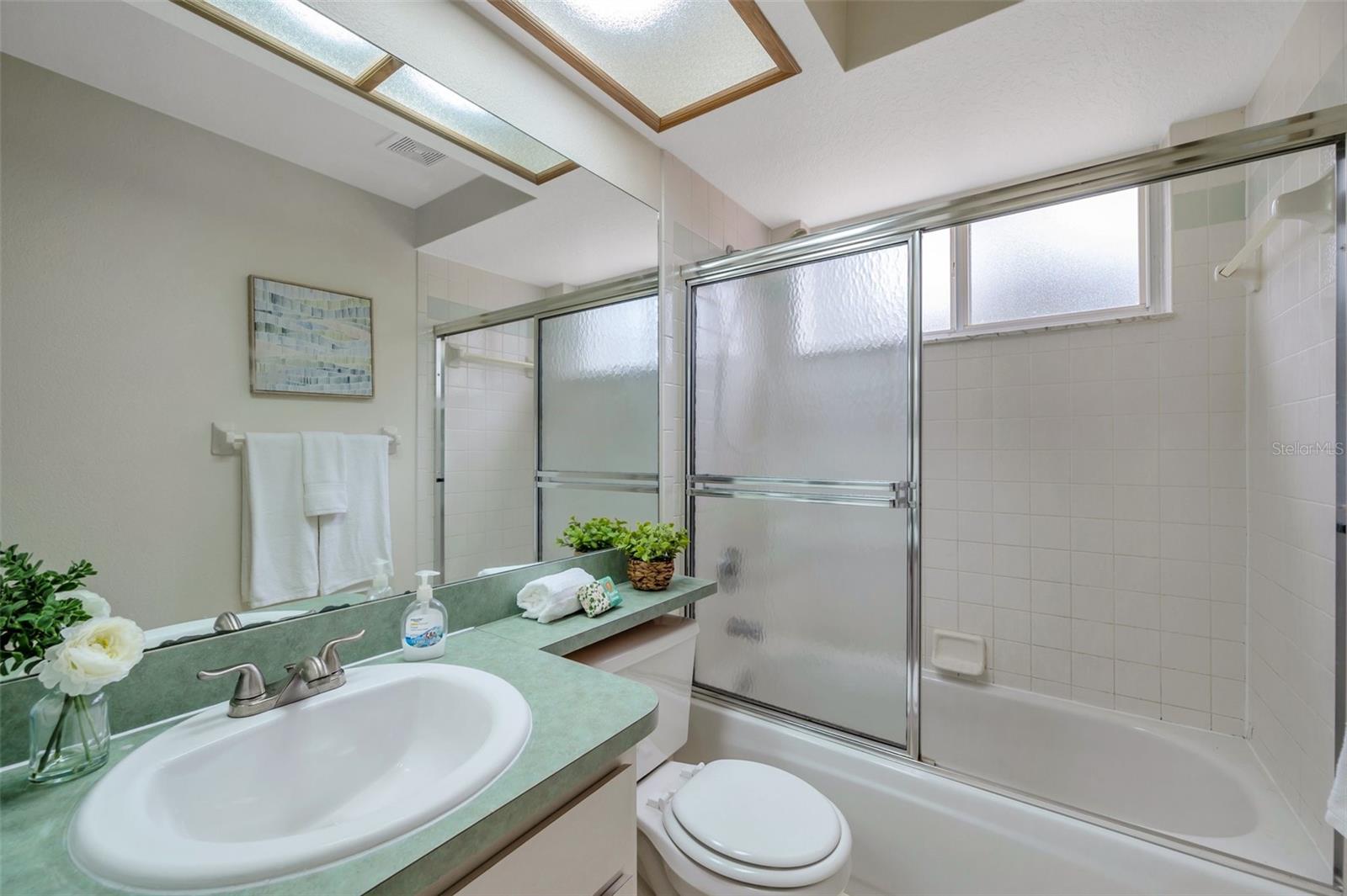 12240 EAKIN ST, WEEKI WACHEE, FL, 34614