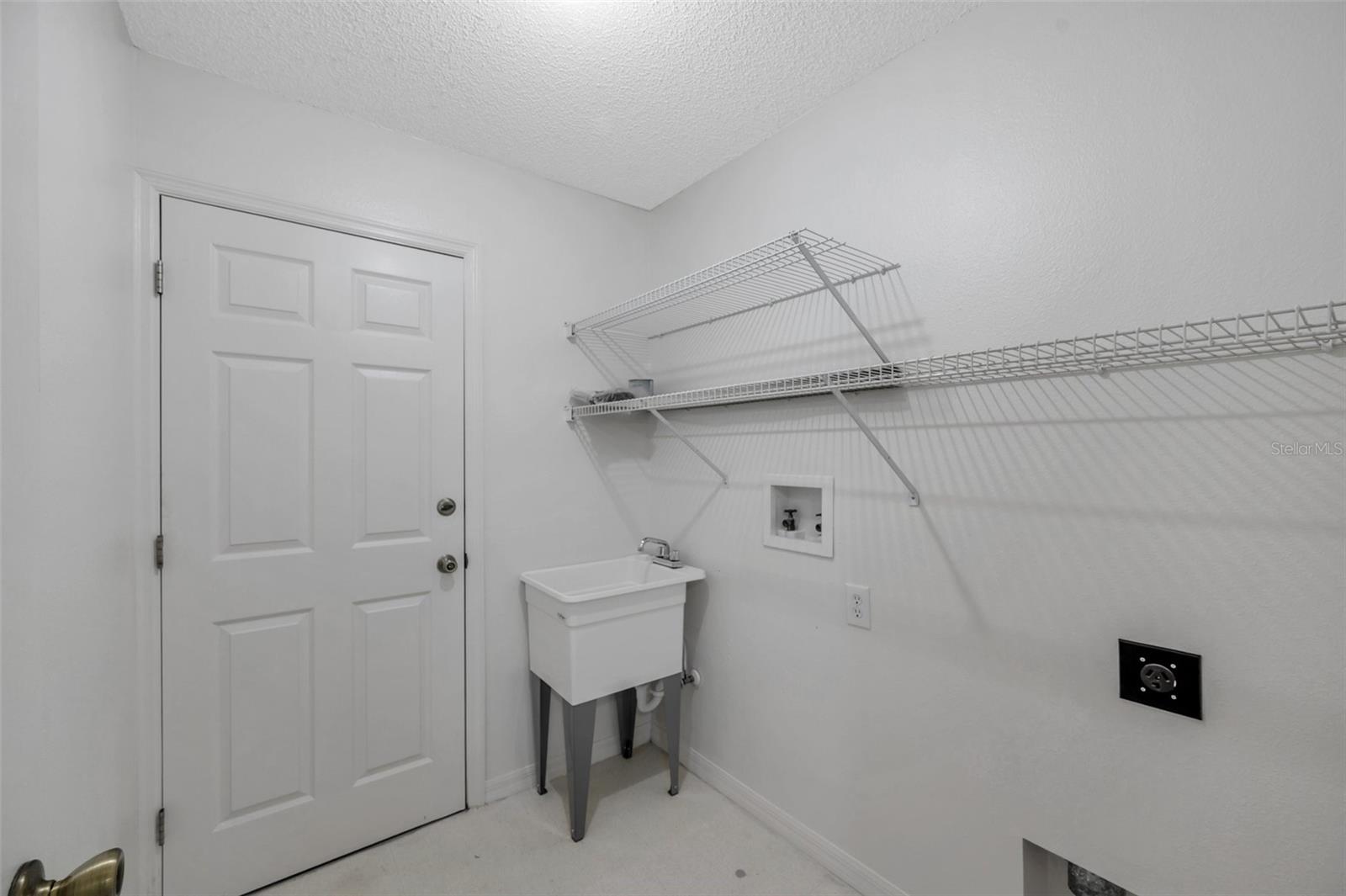 12240 EAKIN ST, WEEKI WACHEE, FL, 34614