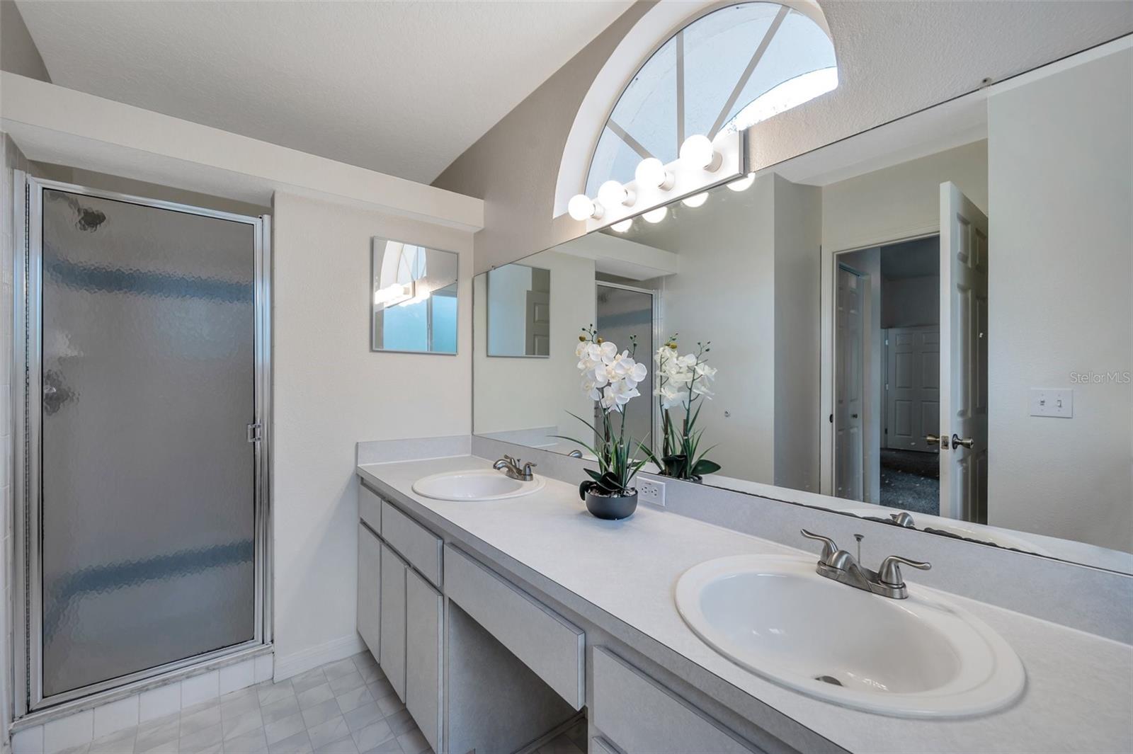 12240 EAKIN ST, WEEKI WACHEE, FL, 34614