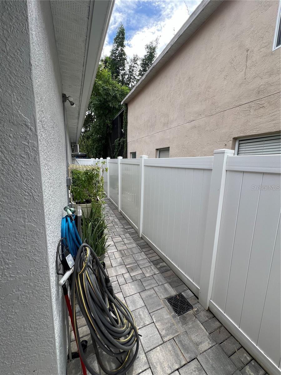 11719 MANGO GROVES BLVD, SEFFNER, FL, 33584