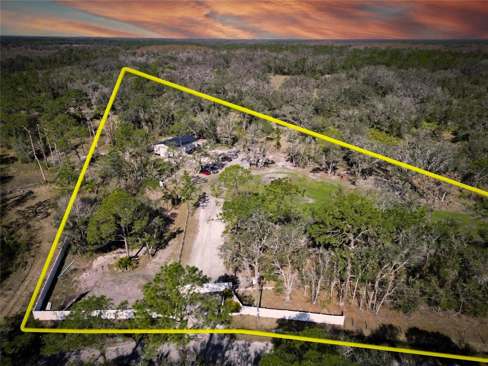 13215 SEMINOLE TRL, WIMAUMA, FL, 33598