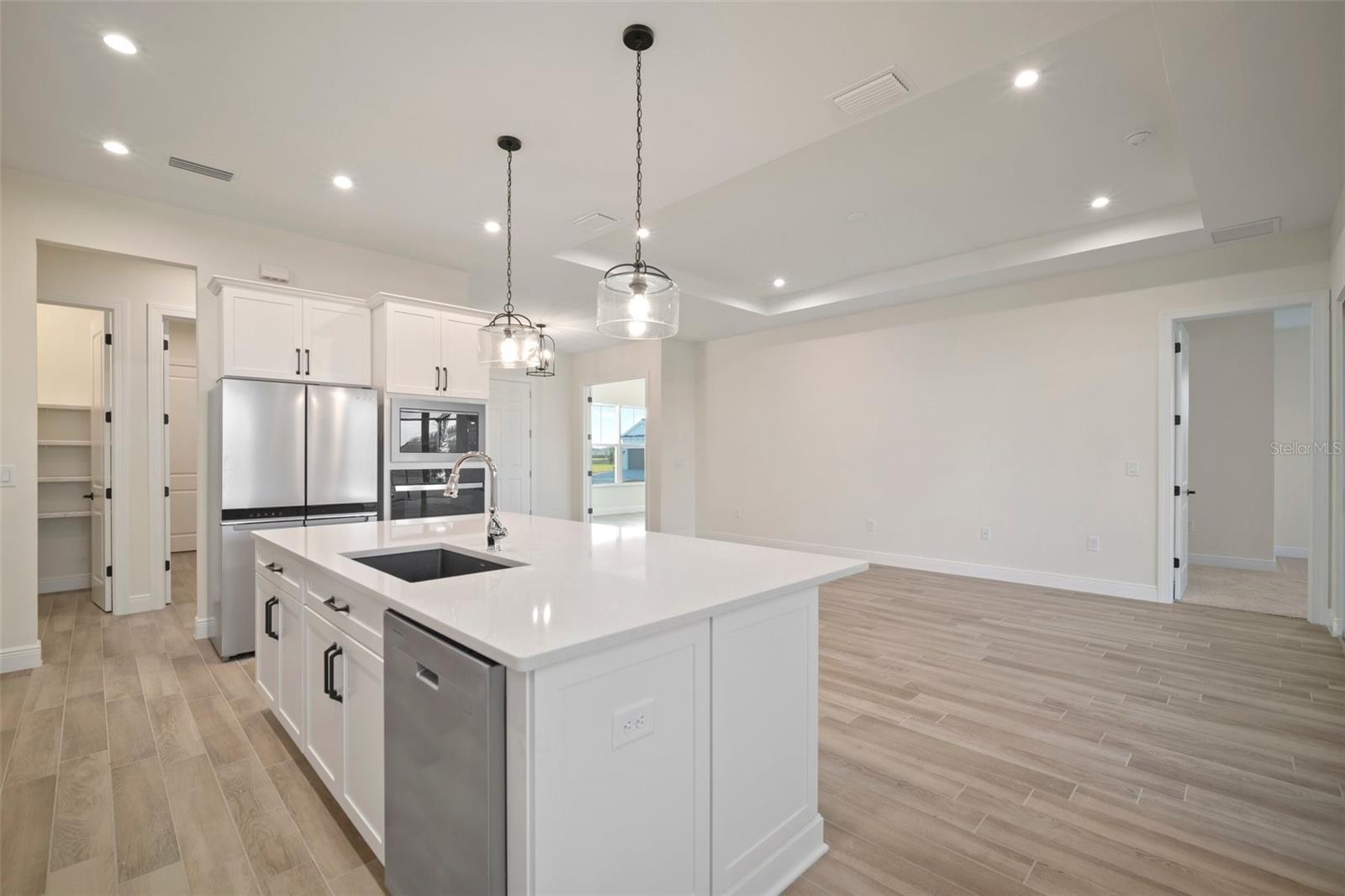 8528 BEECHLAKE CT, SARASOTA, FL, 34240