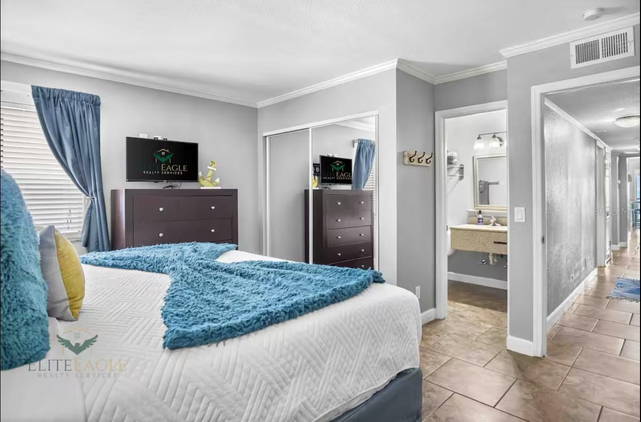 2506 N ROCKY POINT DR #355, TAMPA, FL, 33607