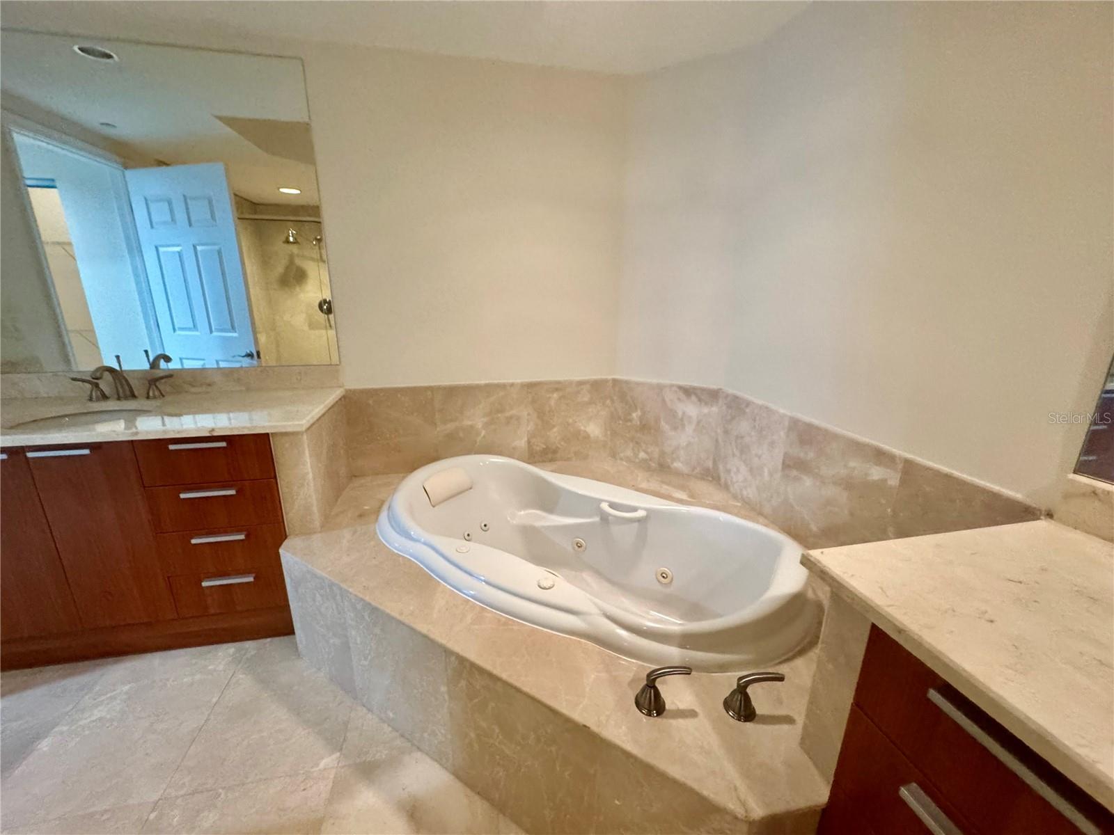 MARINA GRANDE/HALIFAX 01, DAYTONA BEACH, FL, 32117