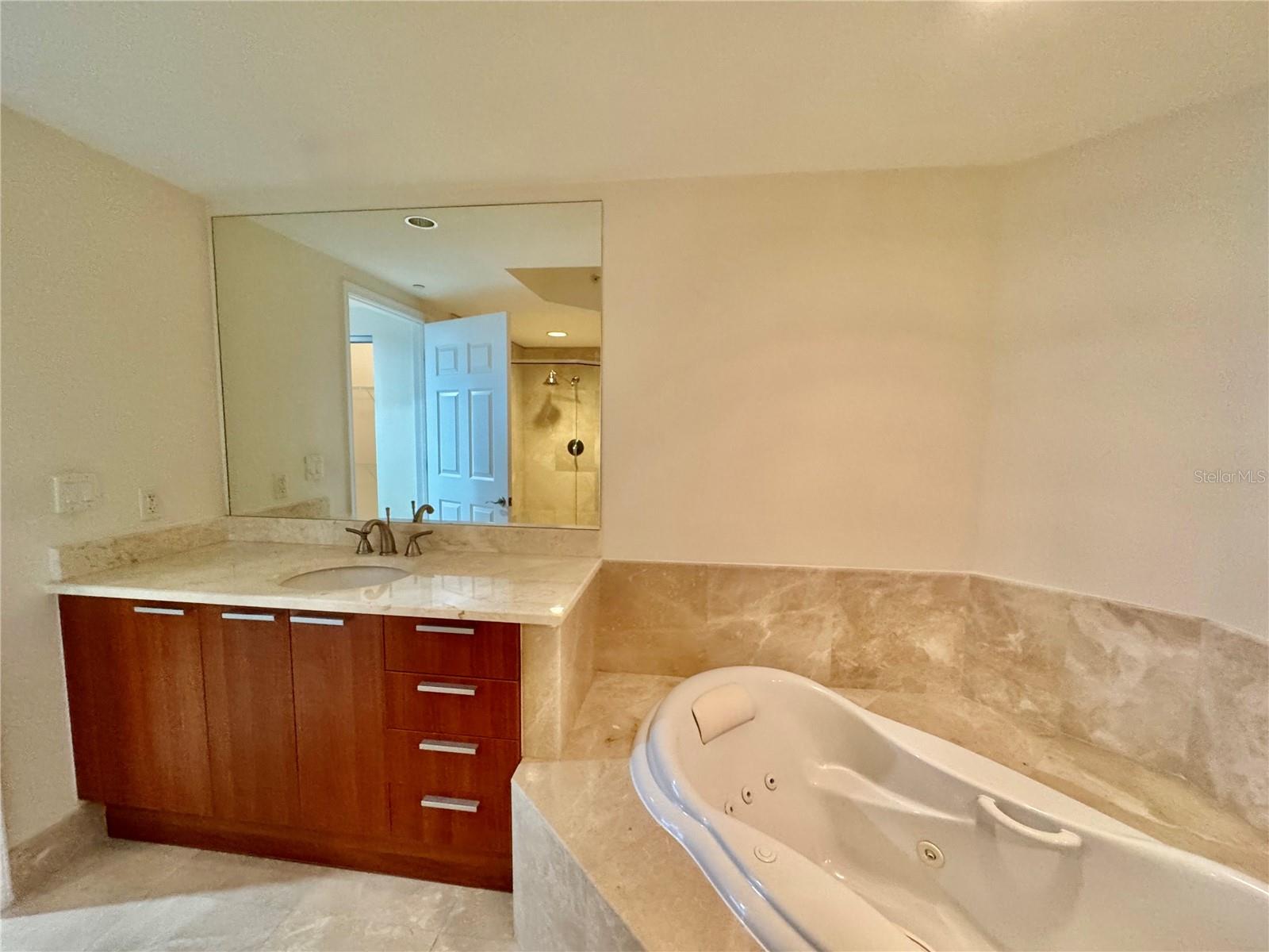 MARINA GRANDE/HALIFAX 01, DAYTONA BEACH, FL, 32117