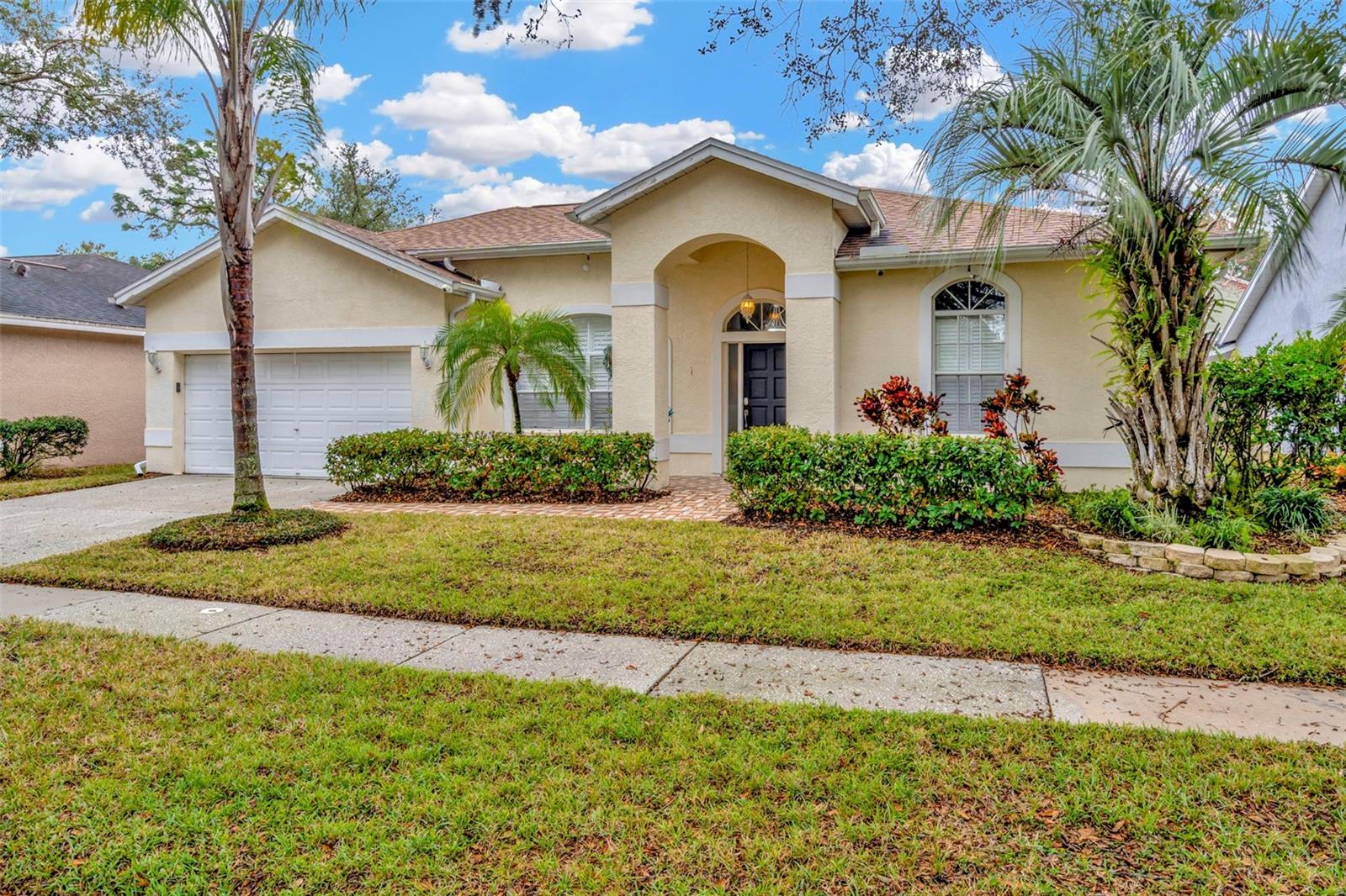 9311 HAMPSHIRE PARK DR, TAMPA, FL, 33647