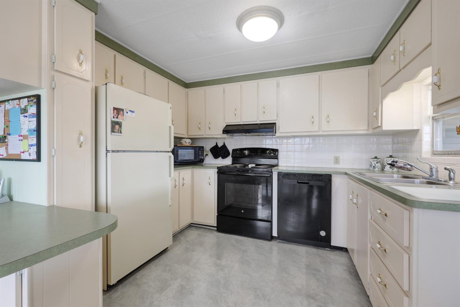 2100 KINGS HWY #97, PORT CHARLOTTE, FL, 33980