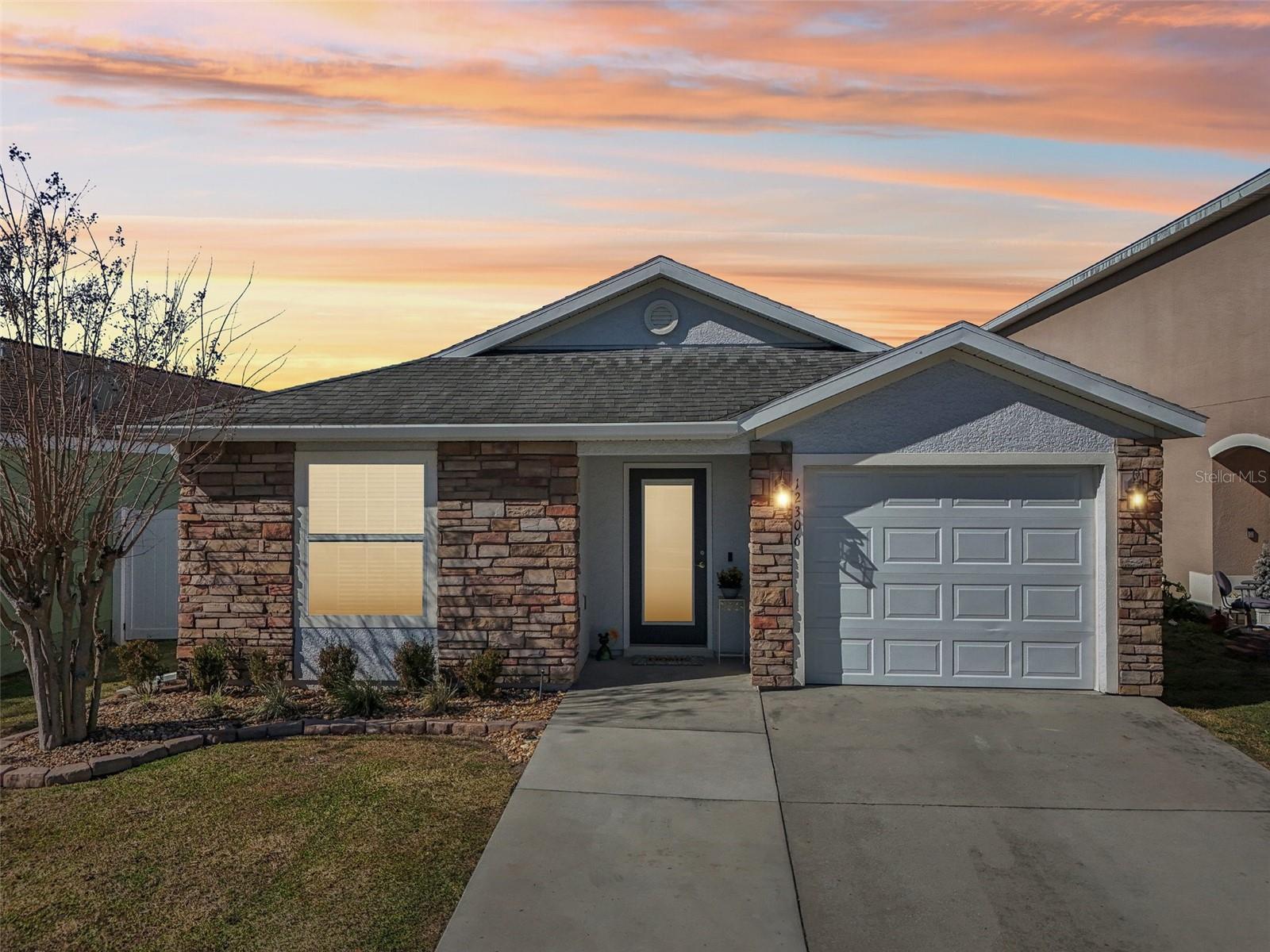 12306 NE 48TH WAY, OXFORD, FL, 34484