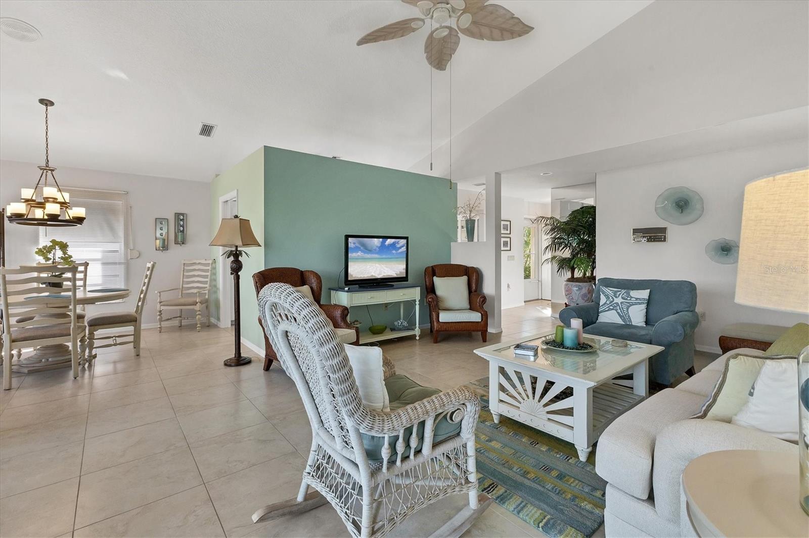 10 WINDWARD CT, PLACIDA, FL, 33946