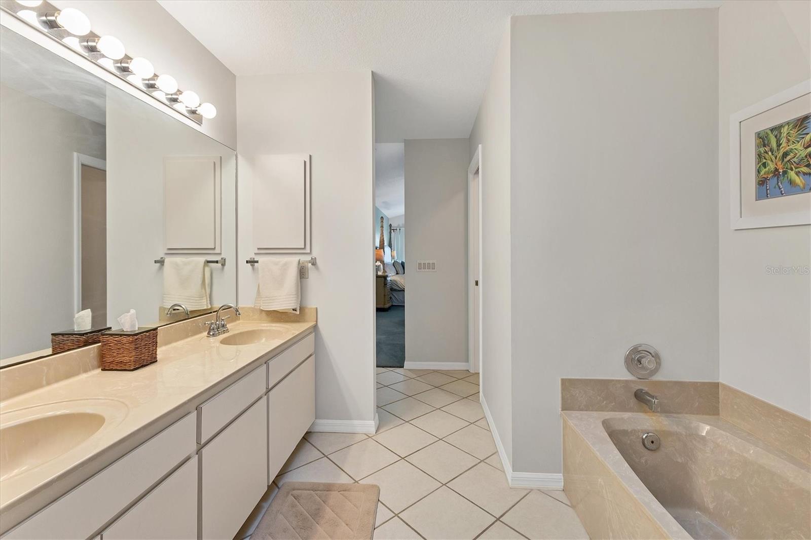 10 WINDWARD CT, PLACIDA, FL, 33946