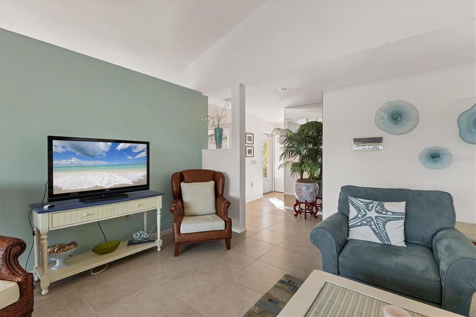 10 WINDWARD CT, PLACIDA, FL, 33946