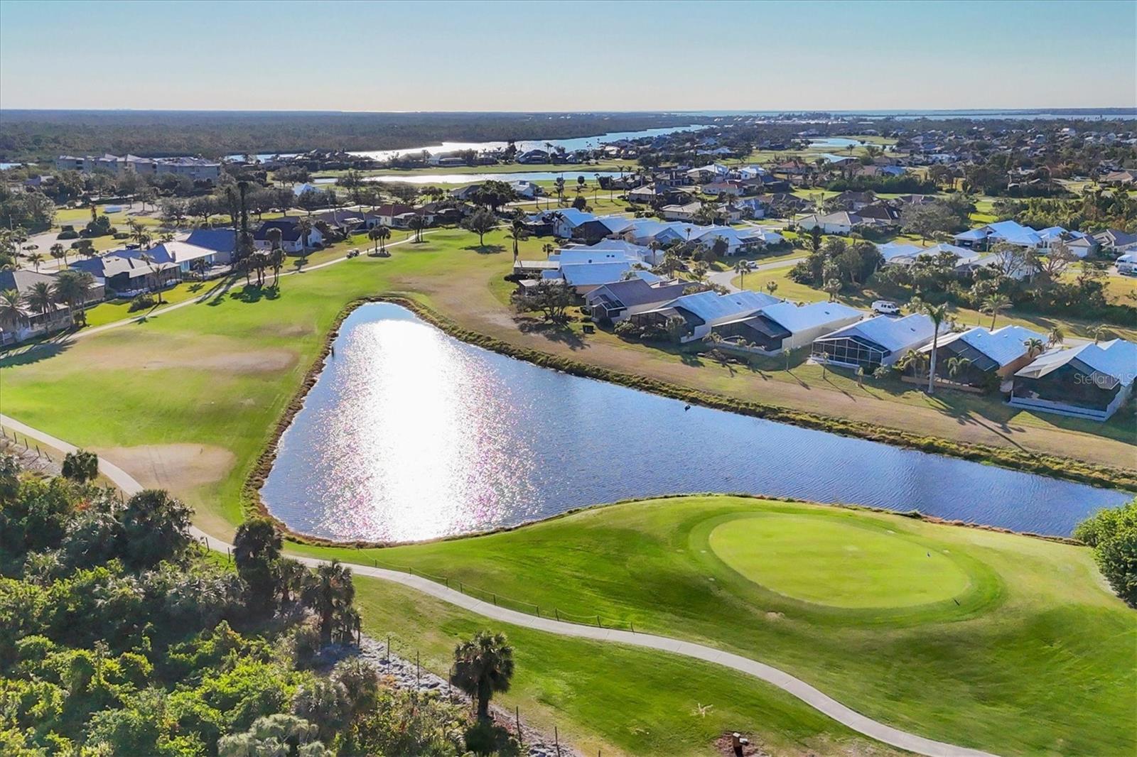 10 WINDWARD CT, PLACIDA, FL, 33946