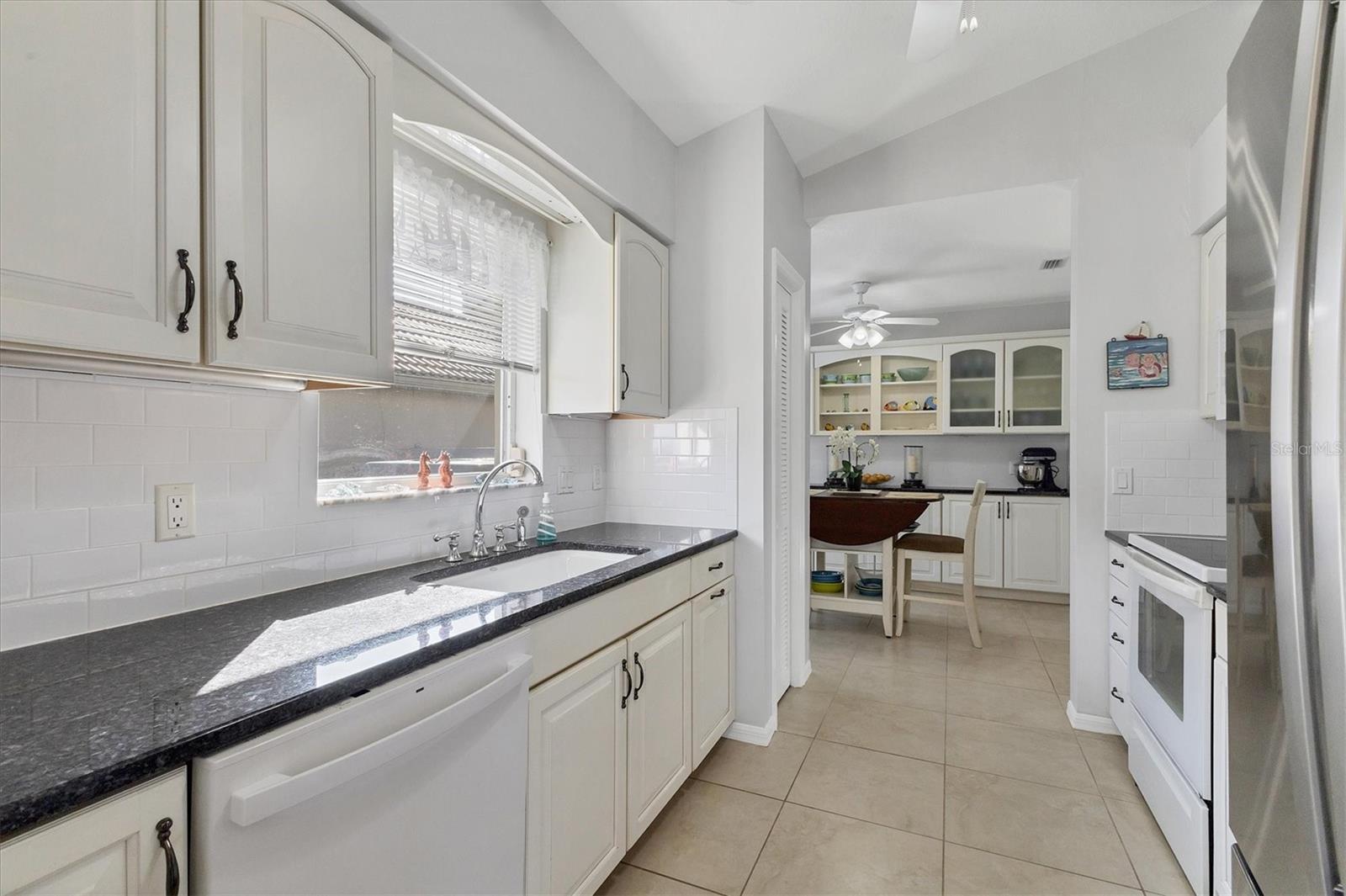 10 WINDWARD CT, PLACIDA, FL, 33946