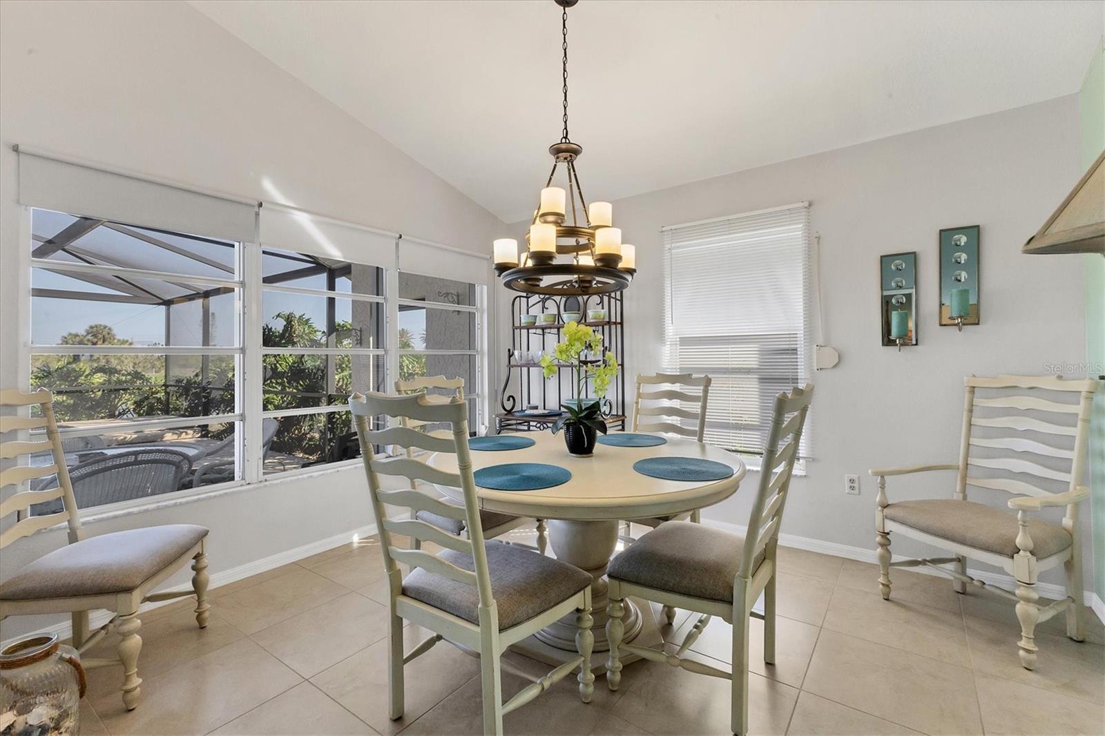 10 WINDWARD CT, PLACIDA, FL, 33946