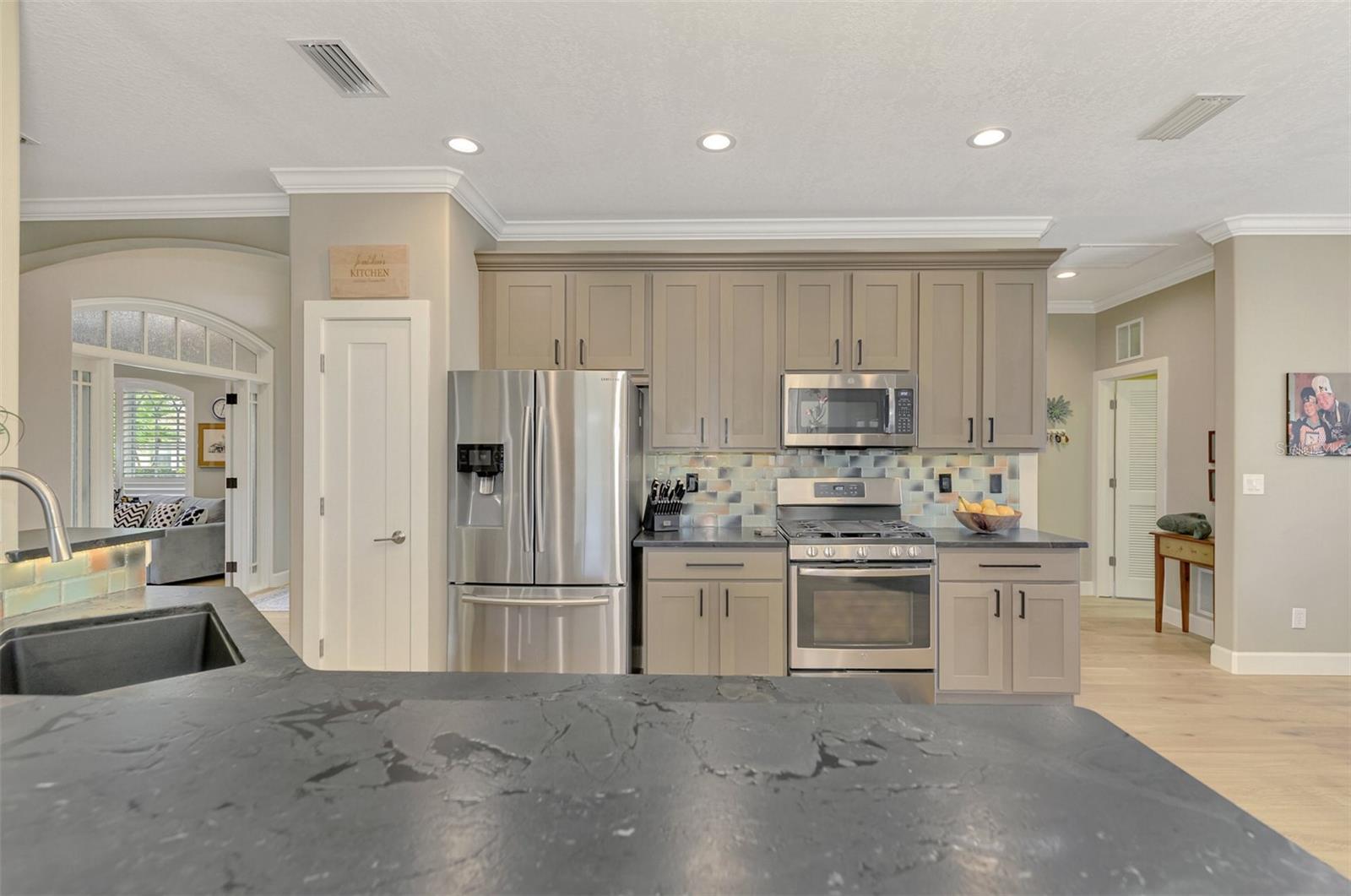 1020 CREEK NINE DR, NORTH PORT, FL, 34291
