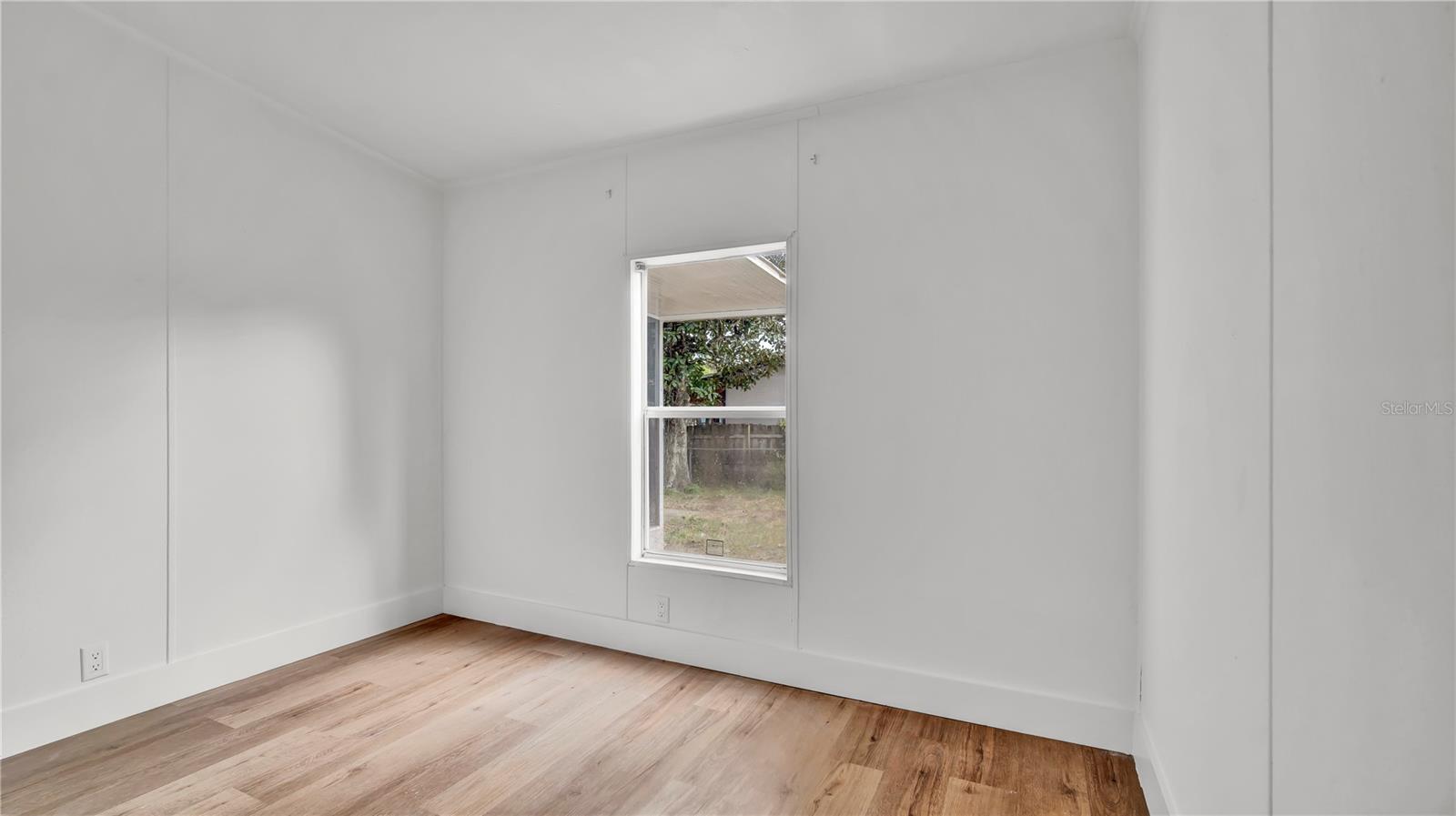 354 CENTER DR, DELAND, FL, 32724