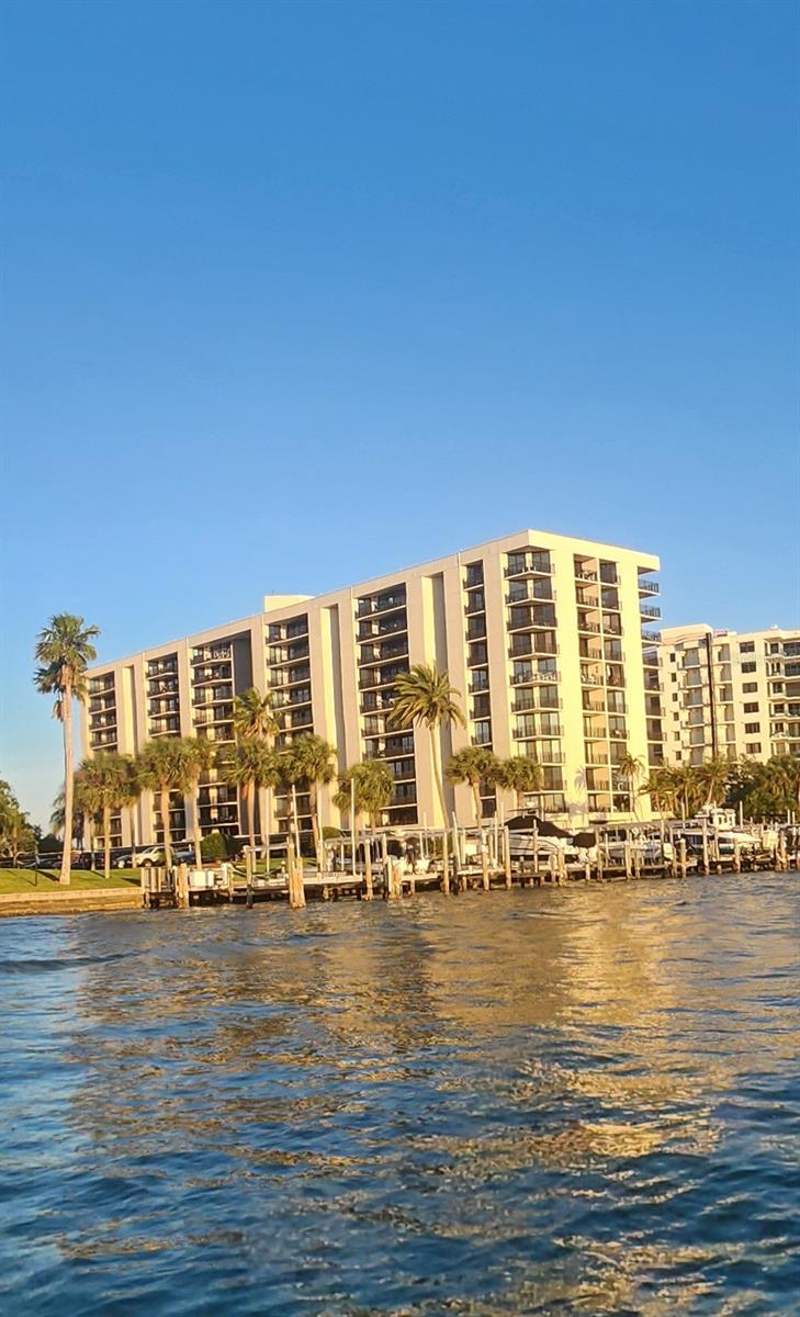 690 ISLAND WAY #410, CLEARWATER BEACH, FL, 33767